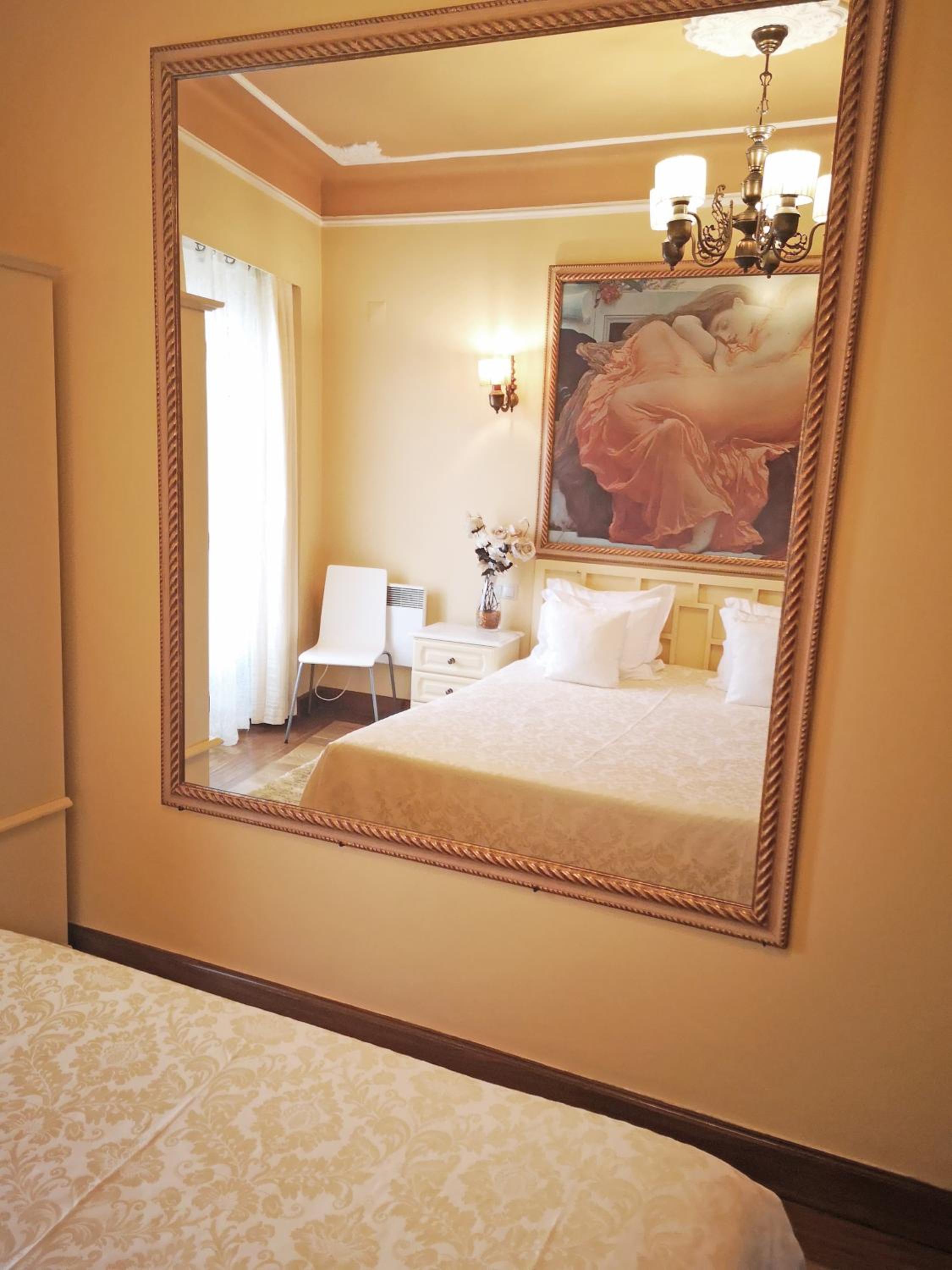 Superior Double Room with Private Bathroom photo 3