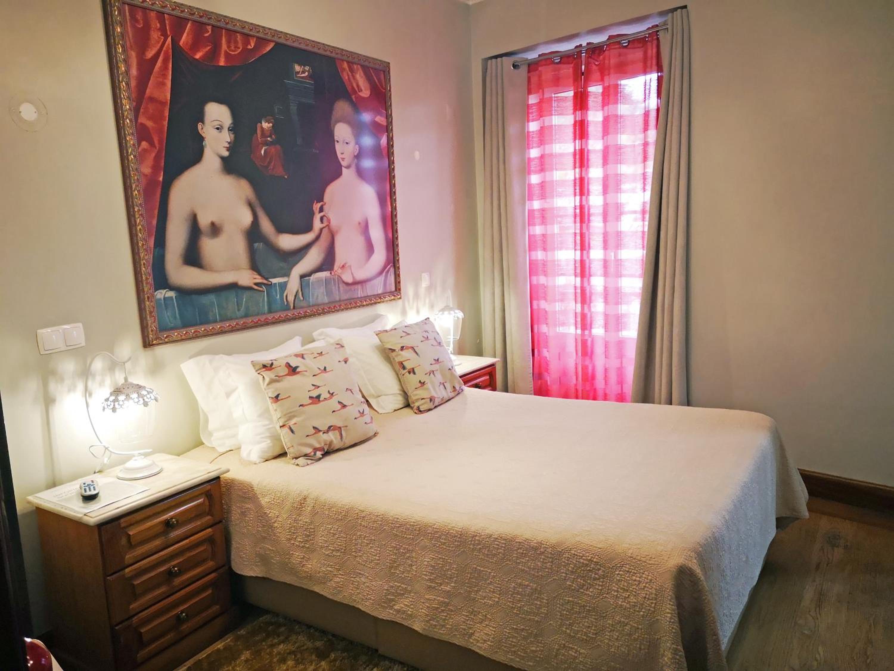Double or Twin Room with Private Bathroom photo 3