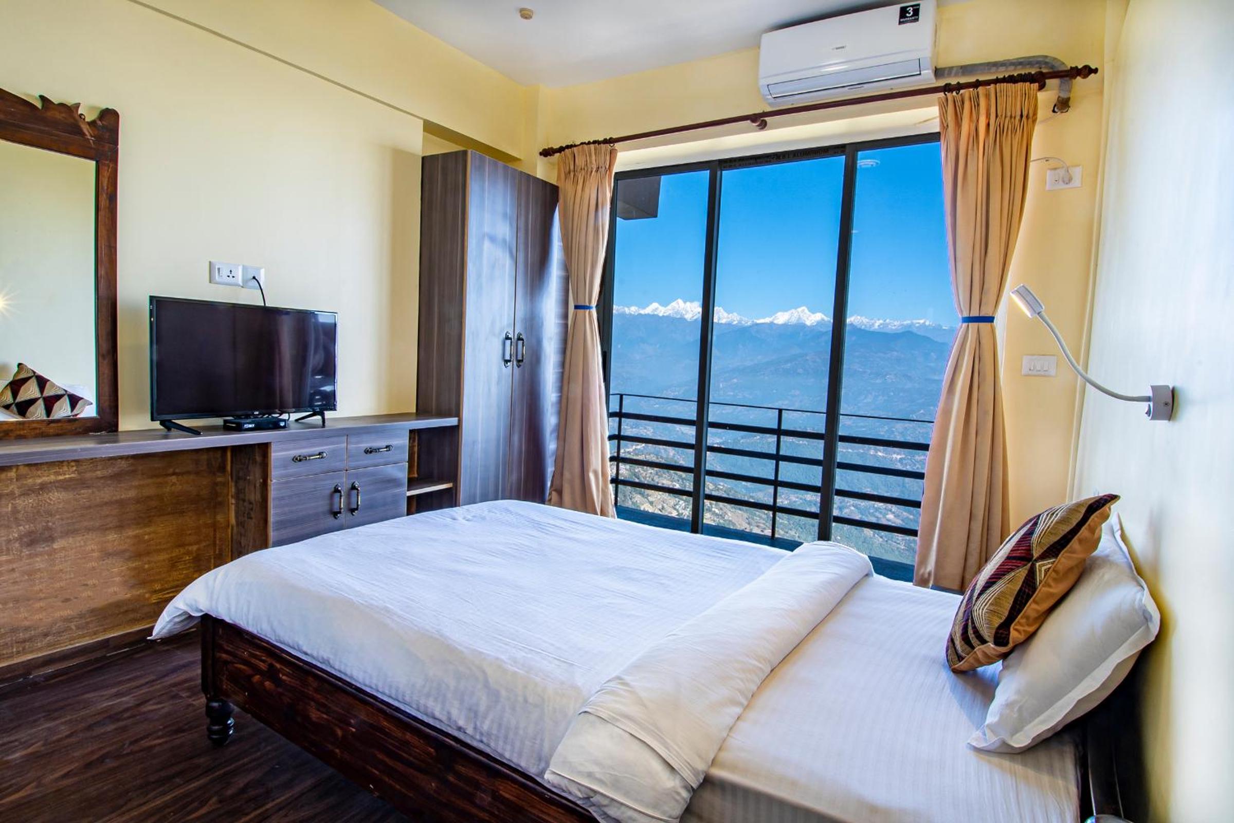 Deluxe Single Room with Balcony