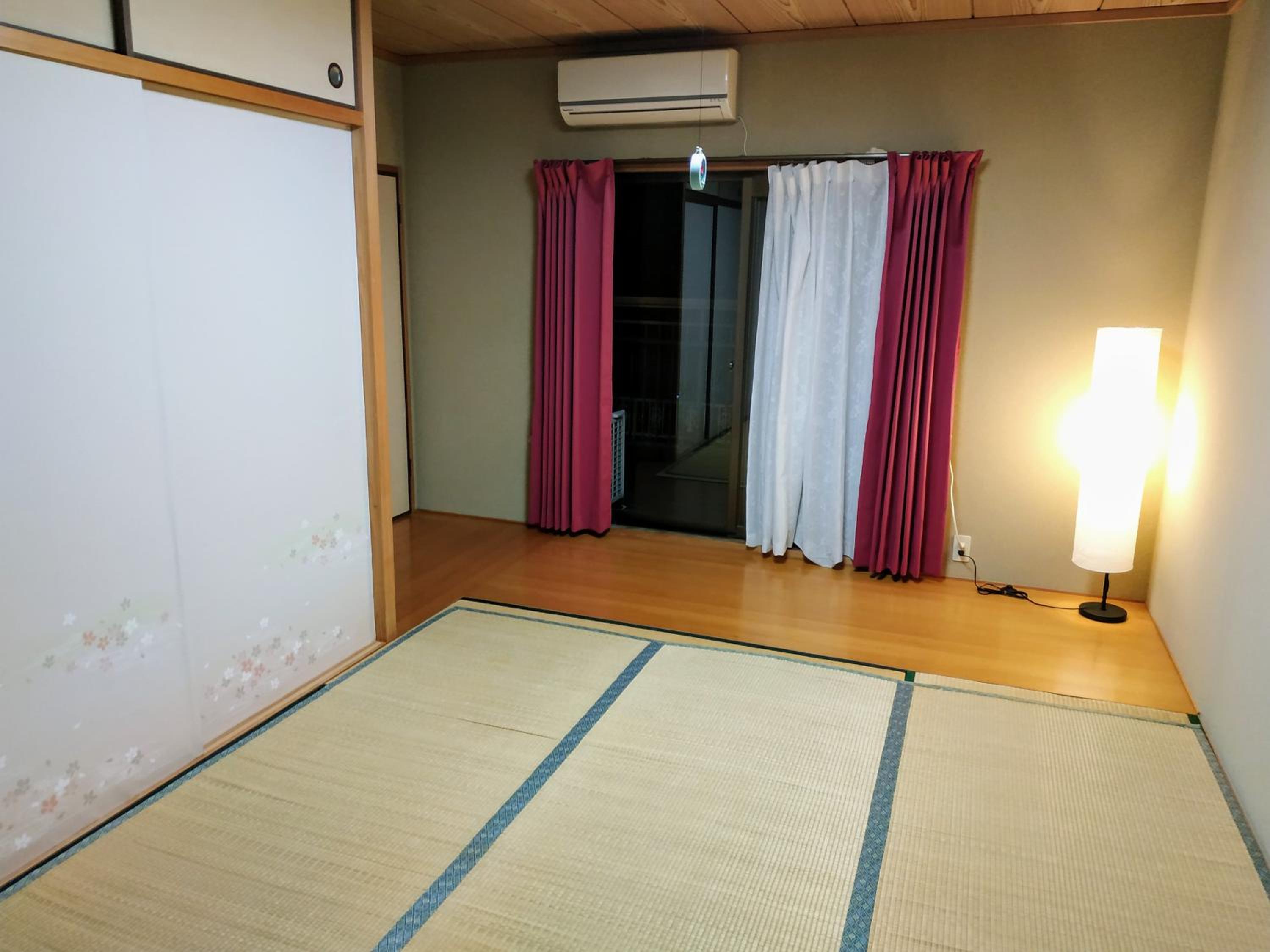Deluxe Triple Room - Photo 11
