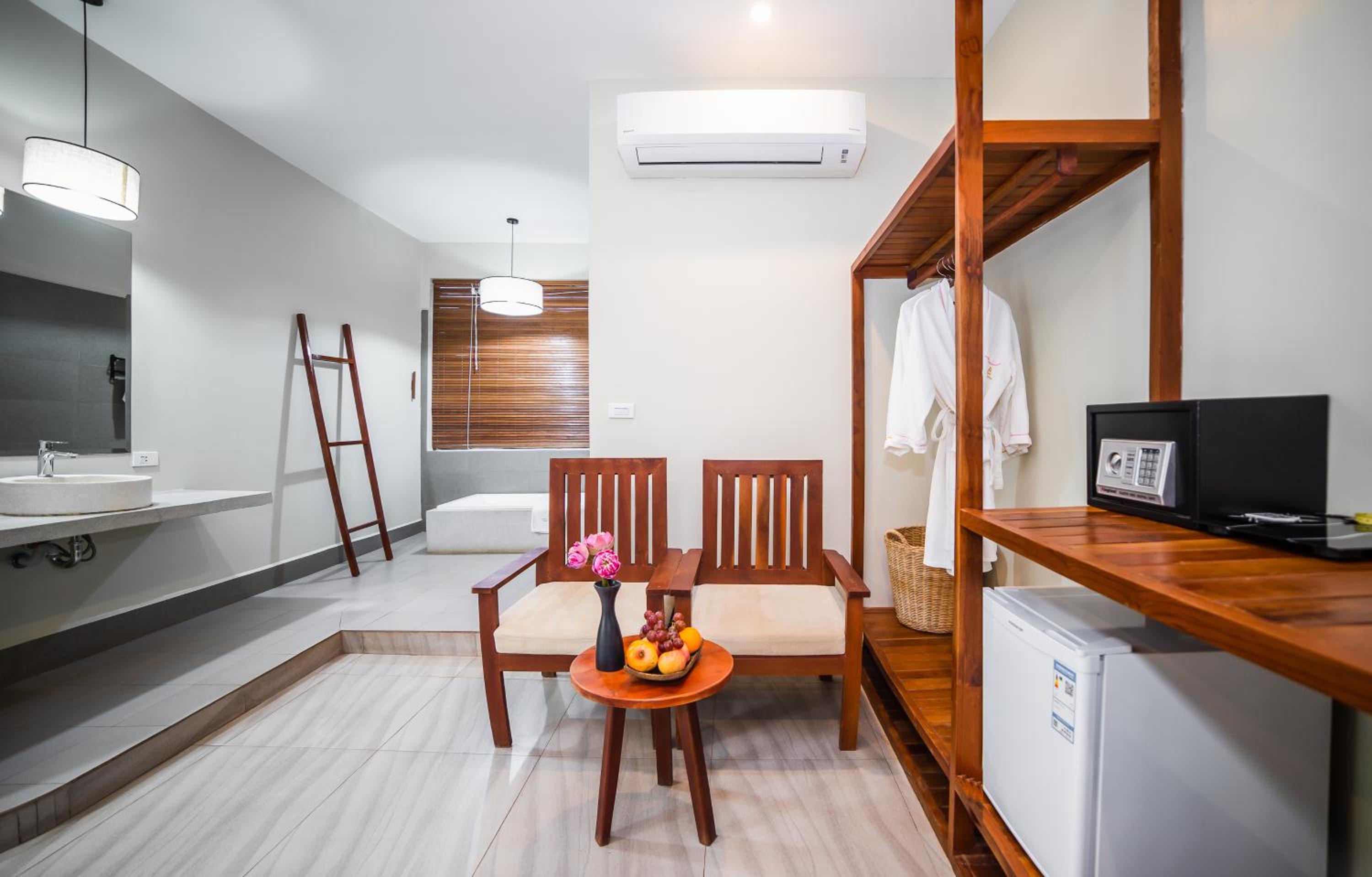 Premier Triple Room photo 2