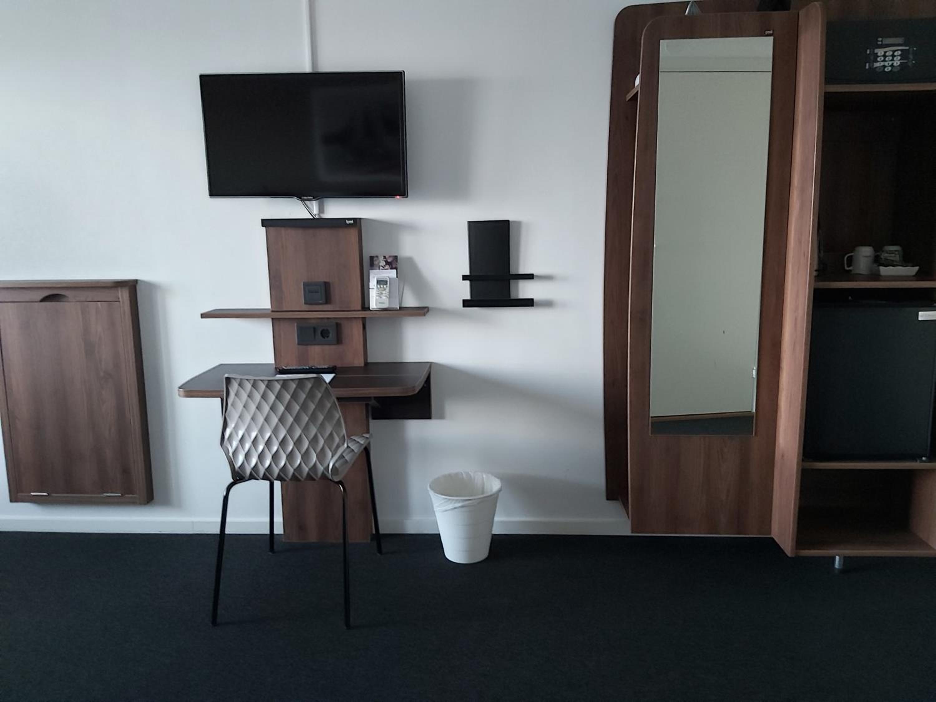 King Room with Sea View - Photo 5