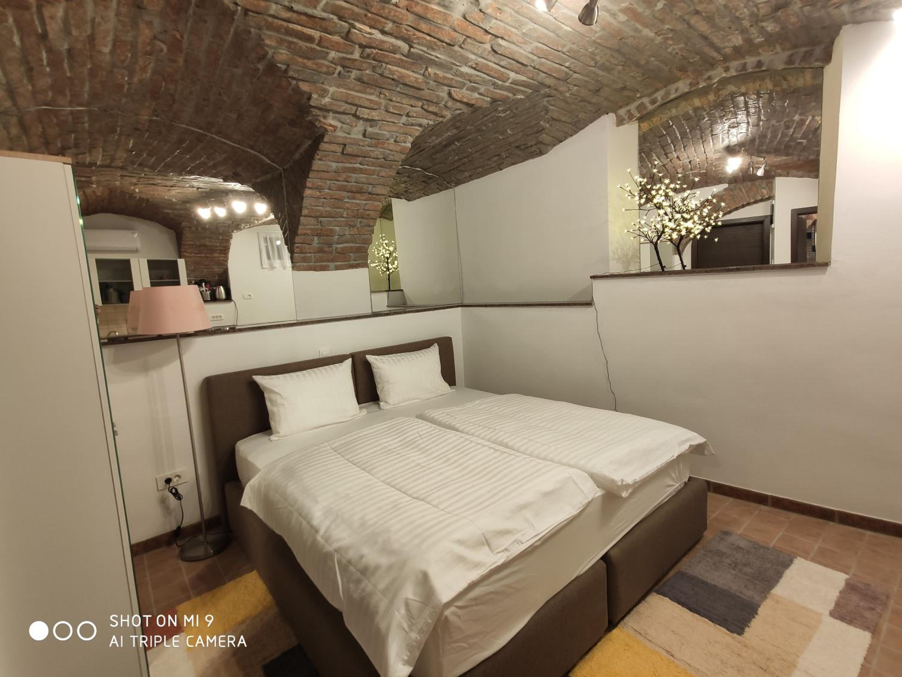 Studio - Ground Floor photo 1