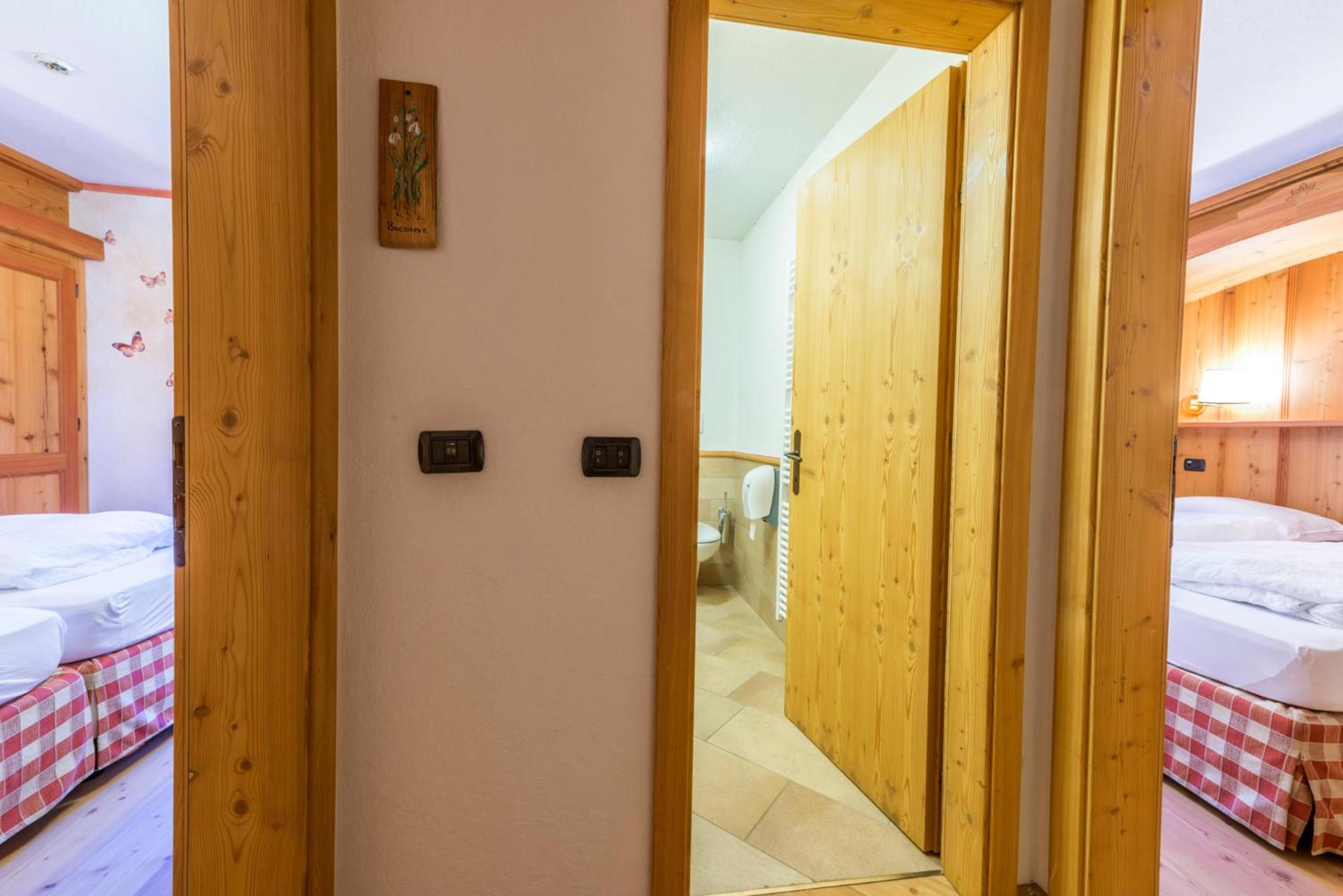 Two Connecting Double Rooms - Photo 4