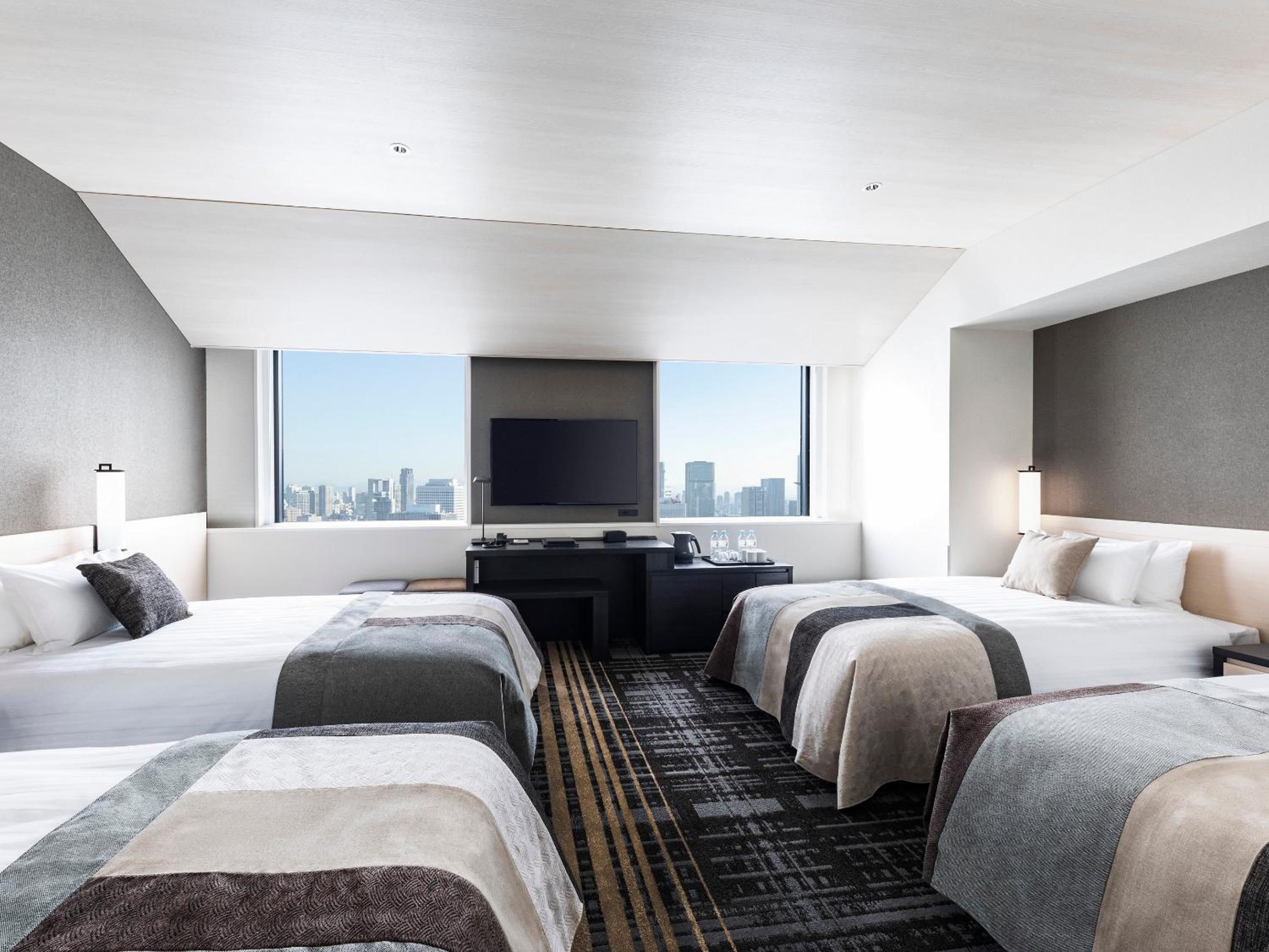Quadruple Room (12th-23rd Floor) - Non-Smoking
