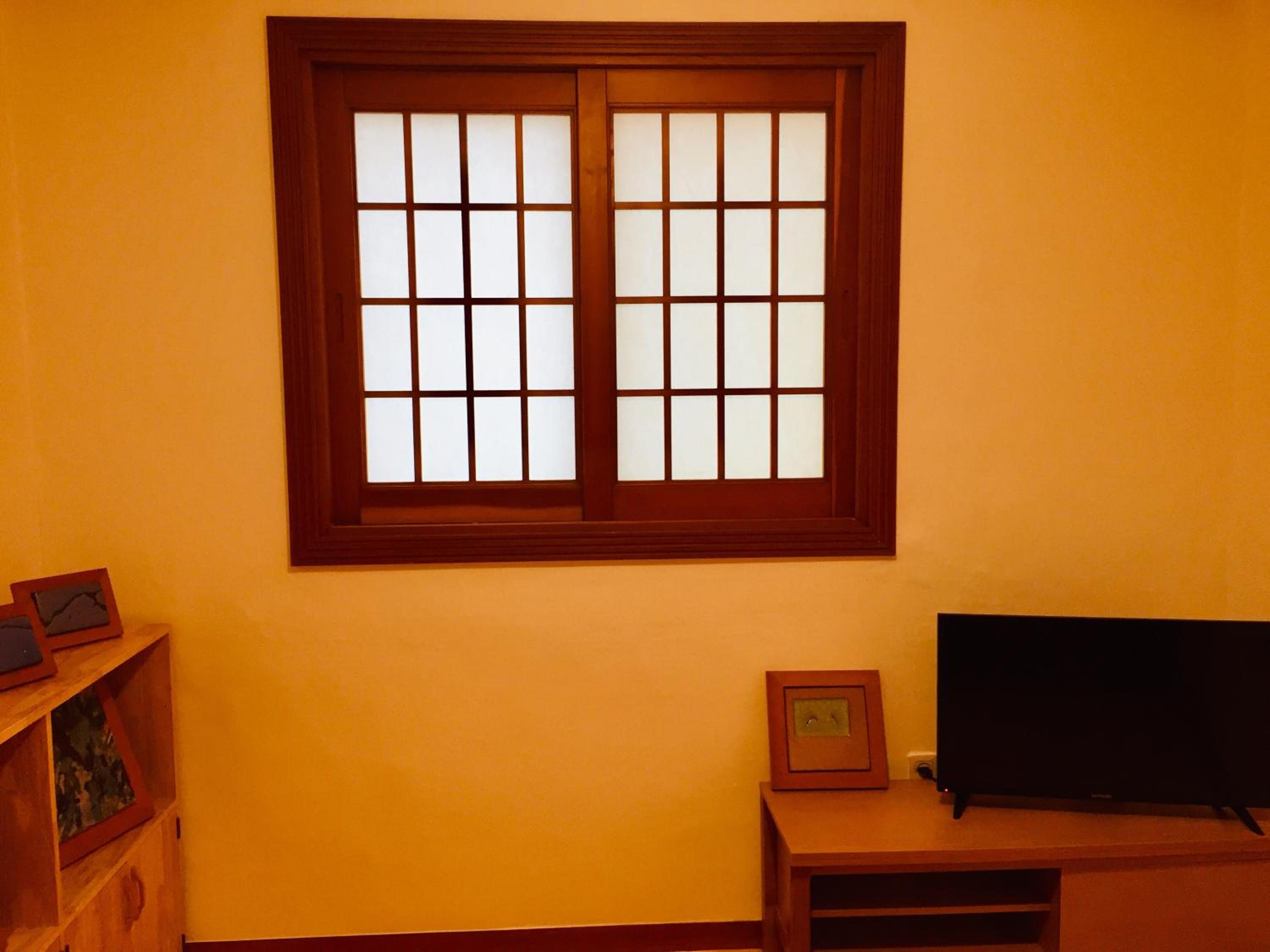 Family Suite with Balcony - Photo 44