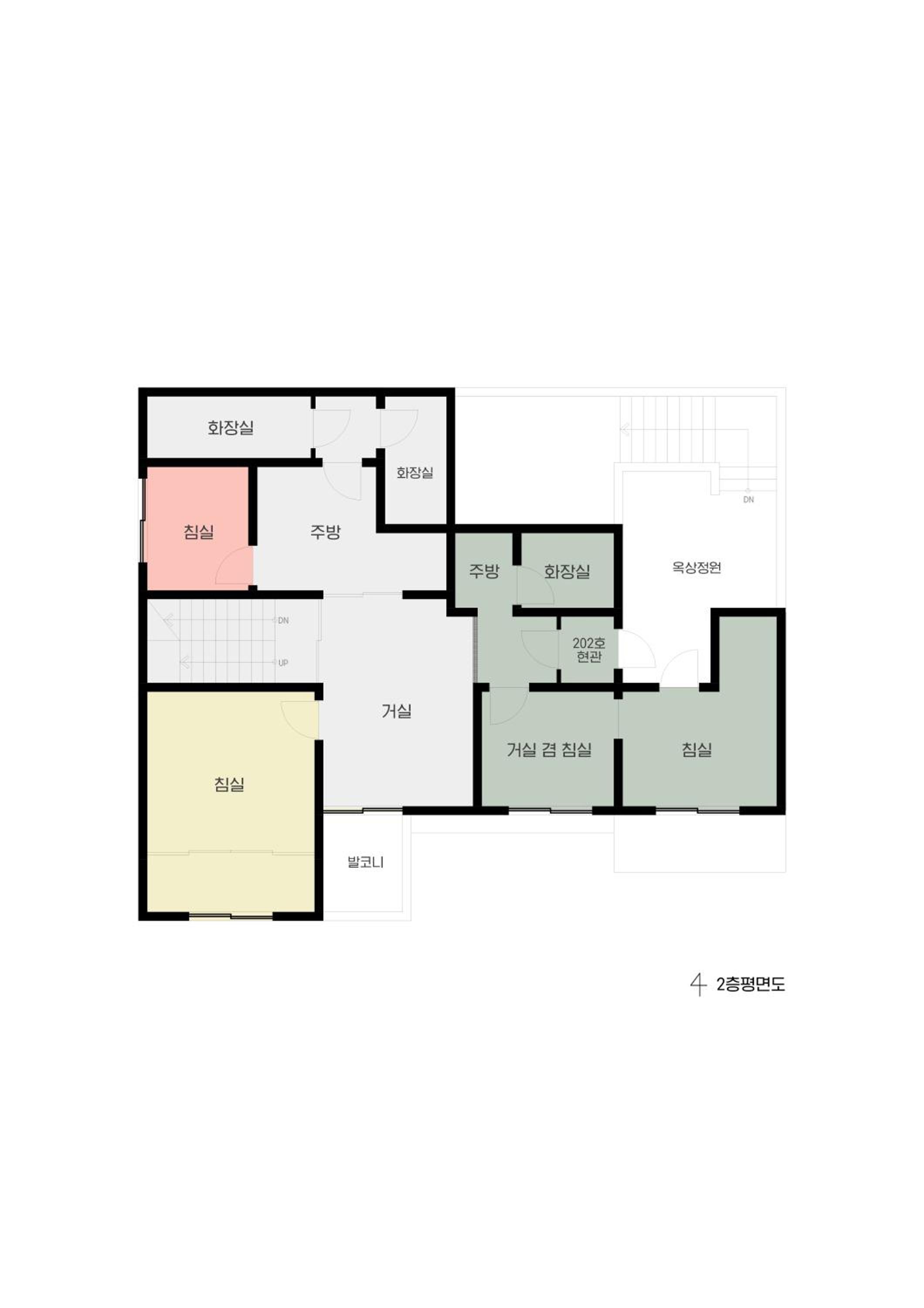 Family Suite with Balcony - Photo 40