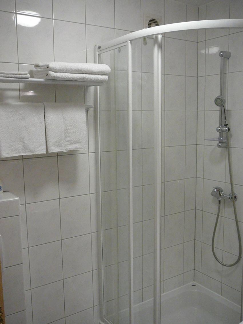 Double Room - Photo 23