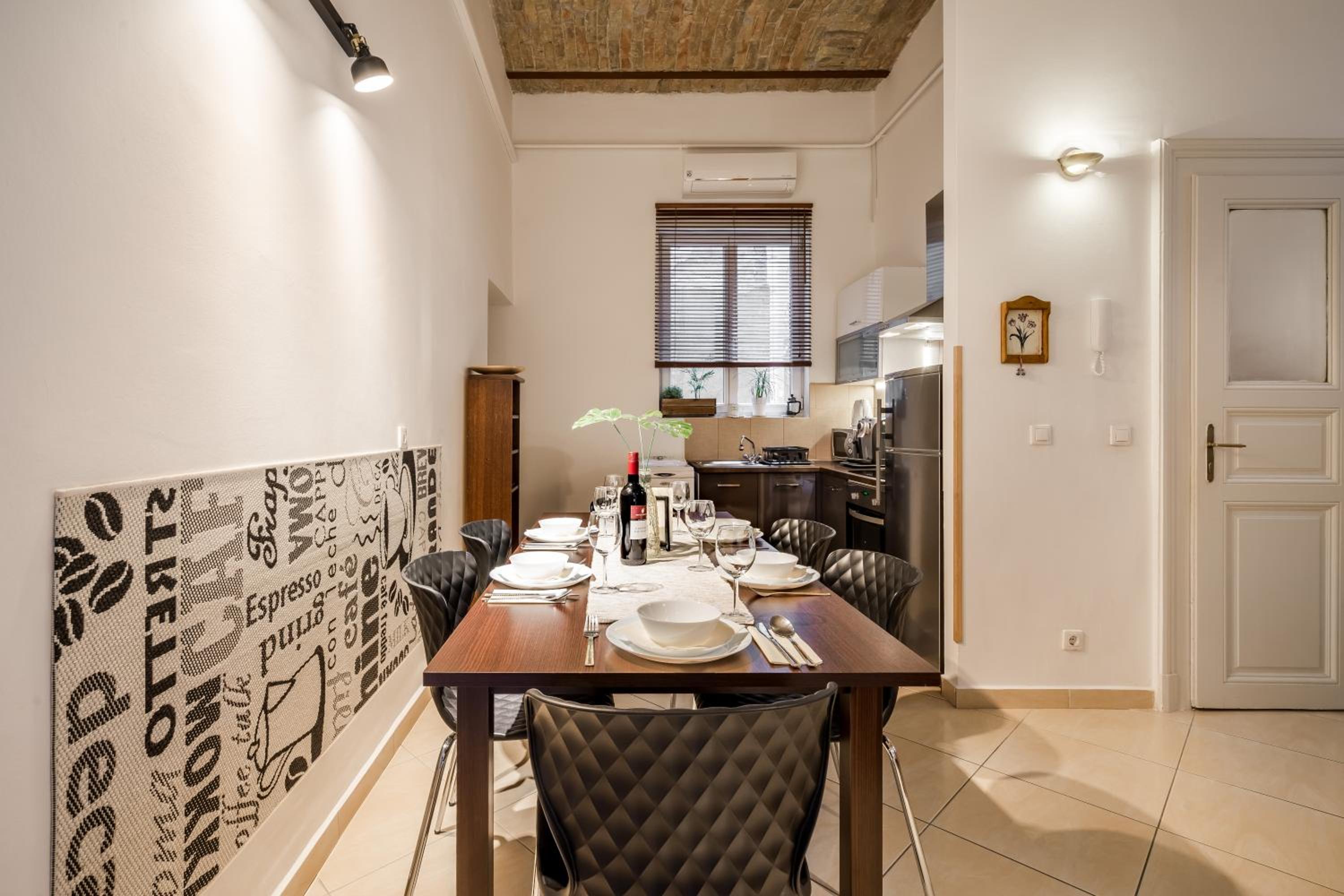 Two-Bedroom Apartment - Photo 7