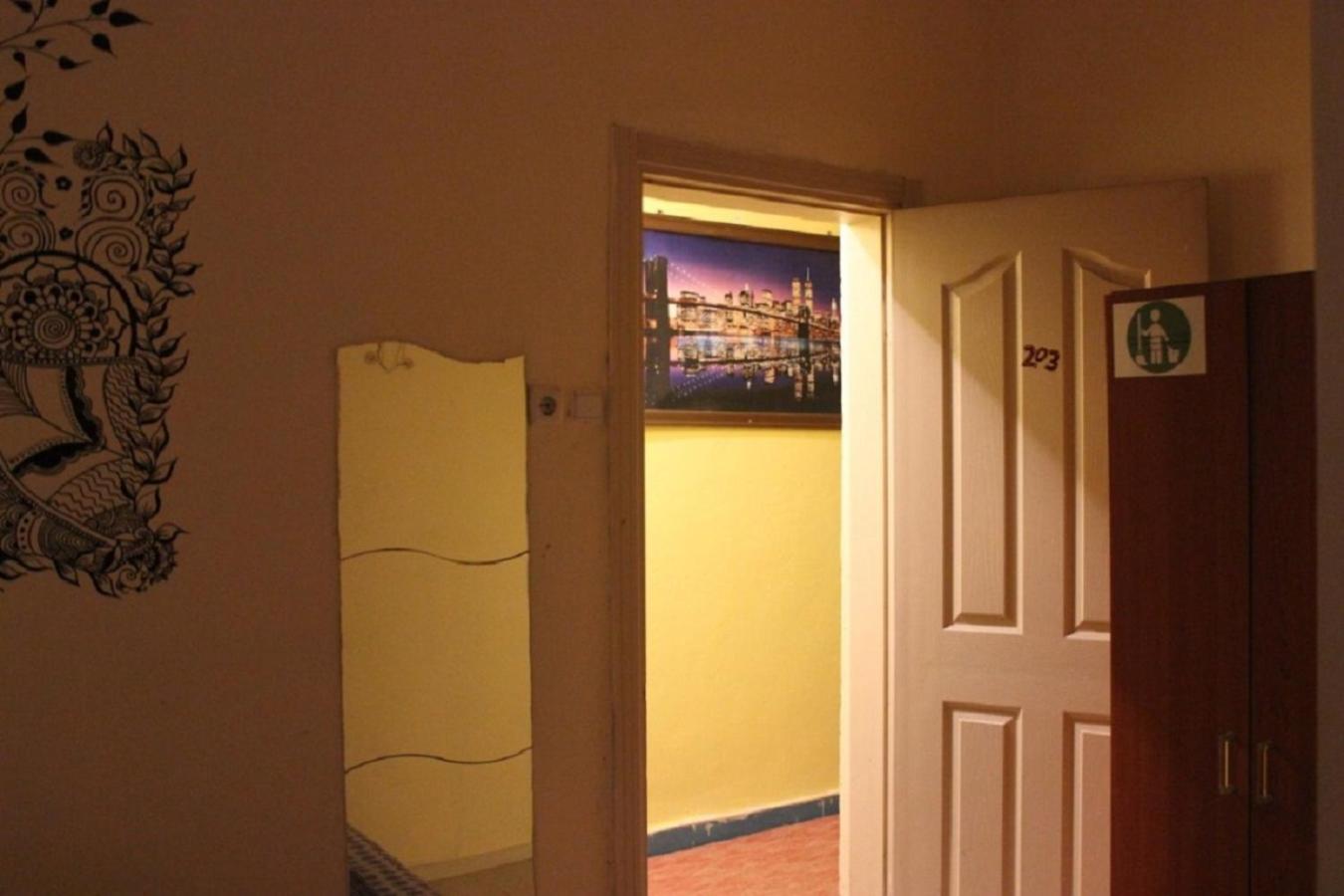 Double Room with Private Bathroom photo 3