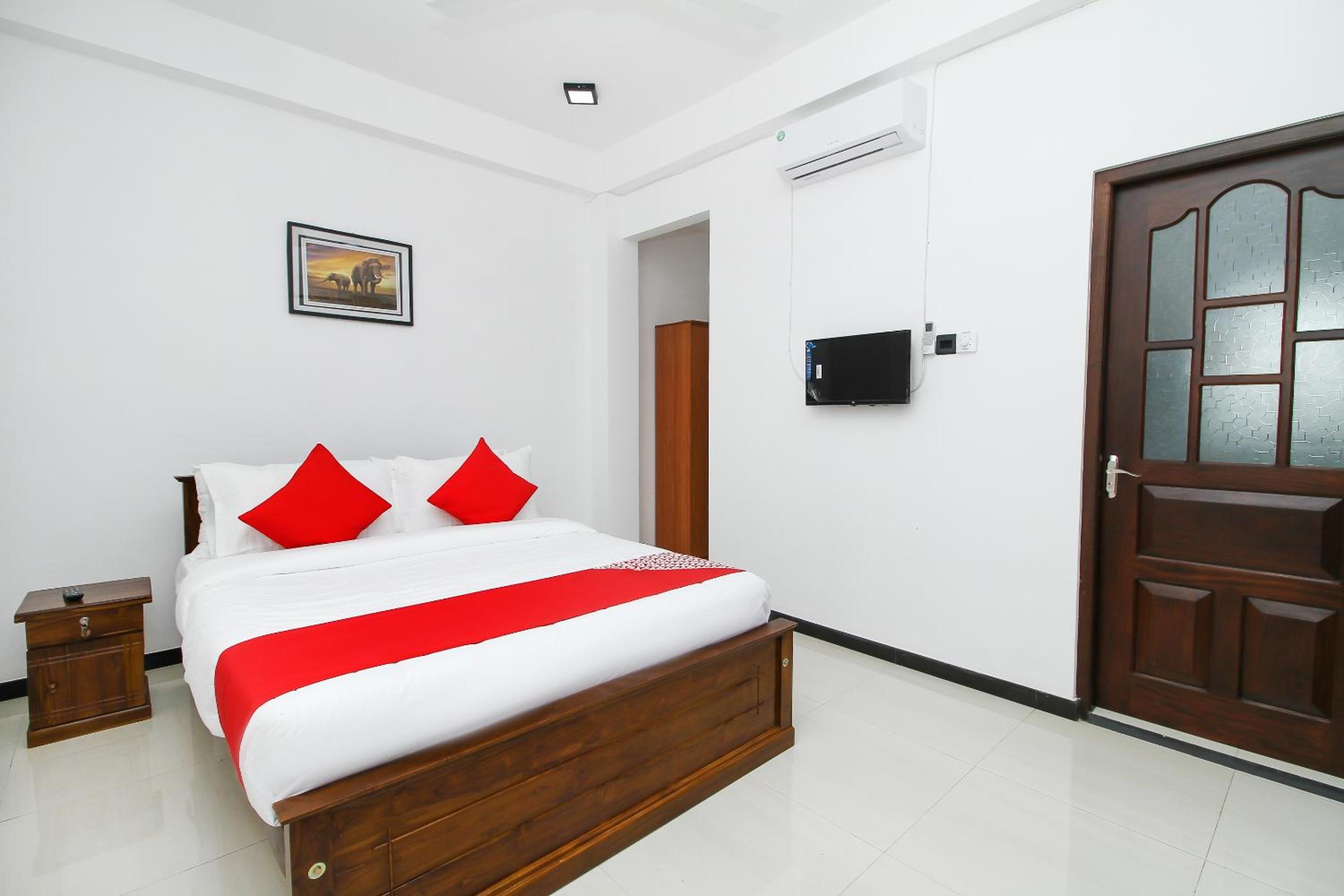 Deluxe Double Room photo 2