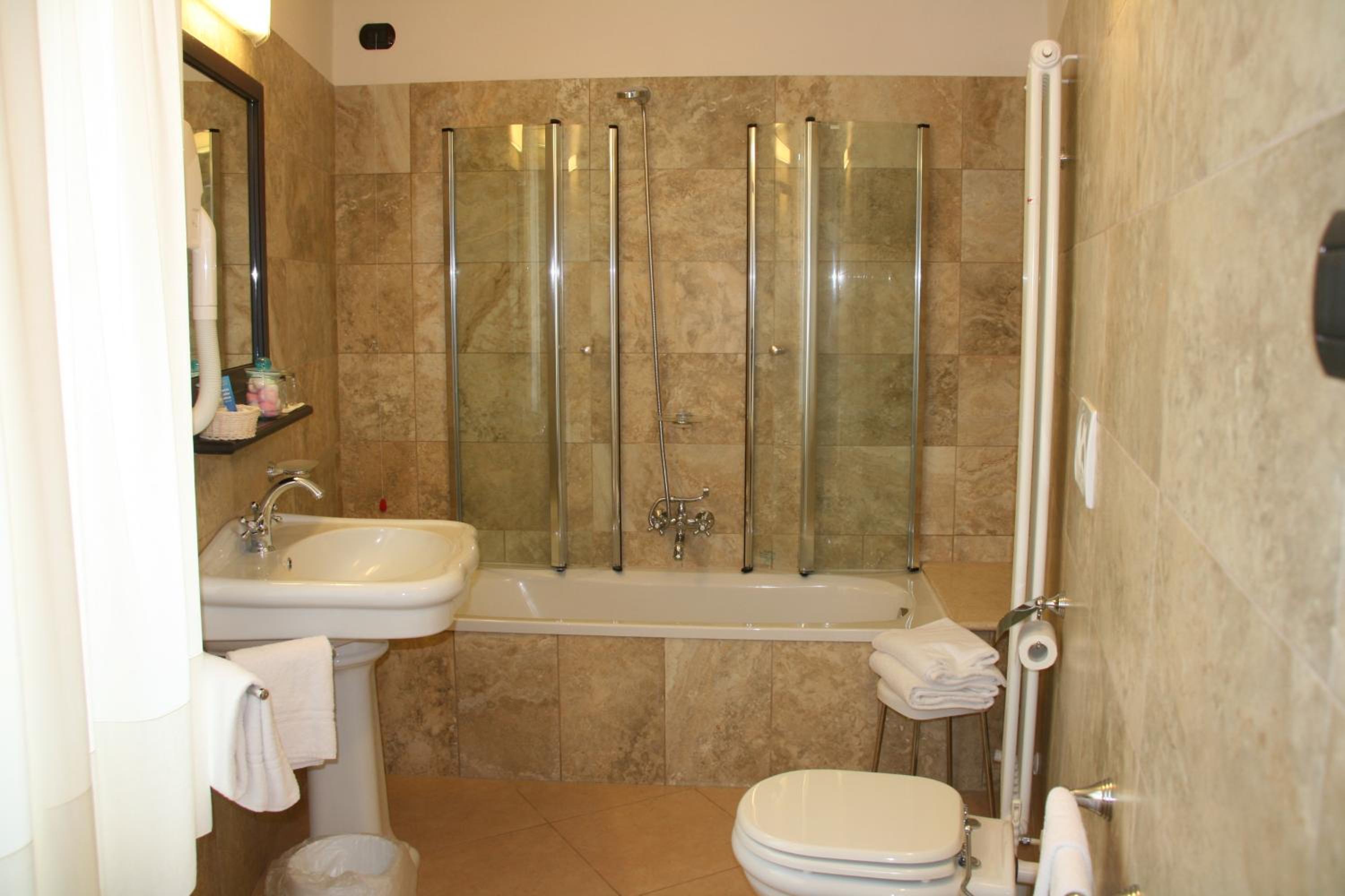 Junior Suite - Photo 2