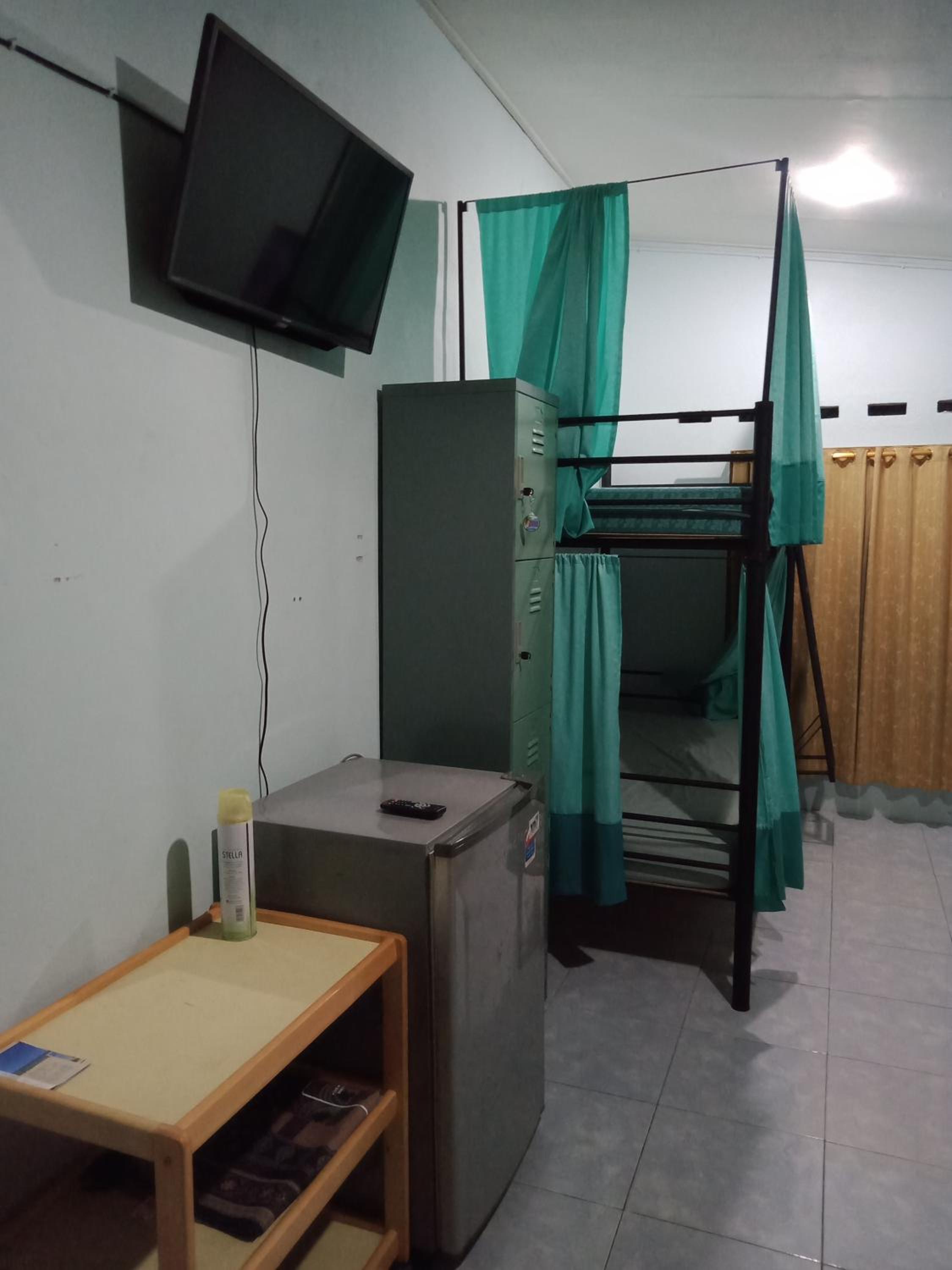 Budget Single Room photo 3