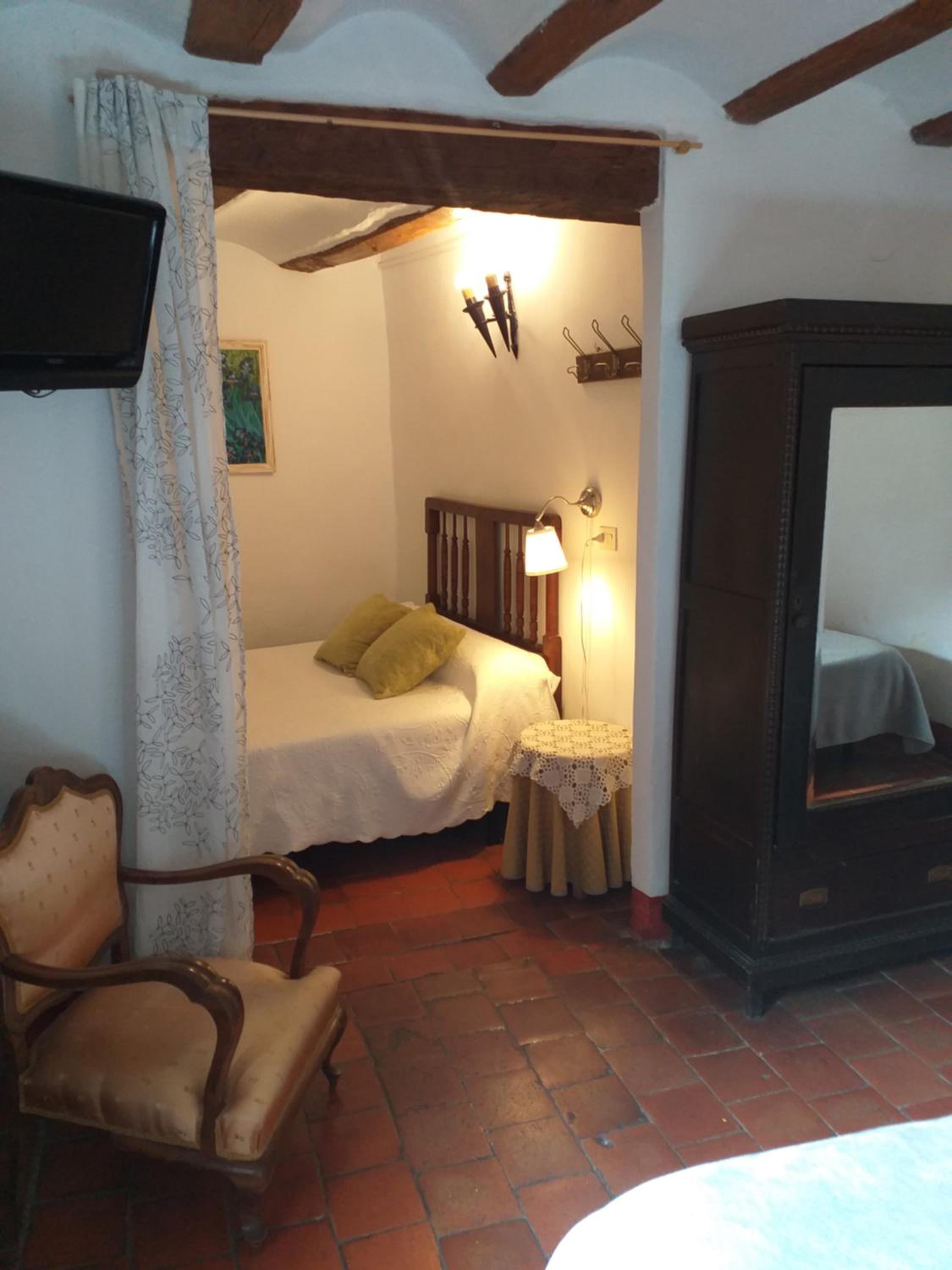 Quadruple Room - Photo 15