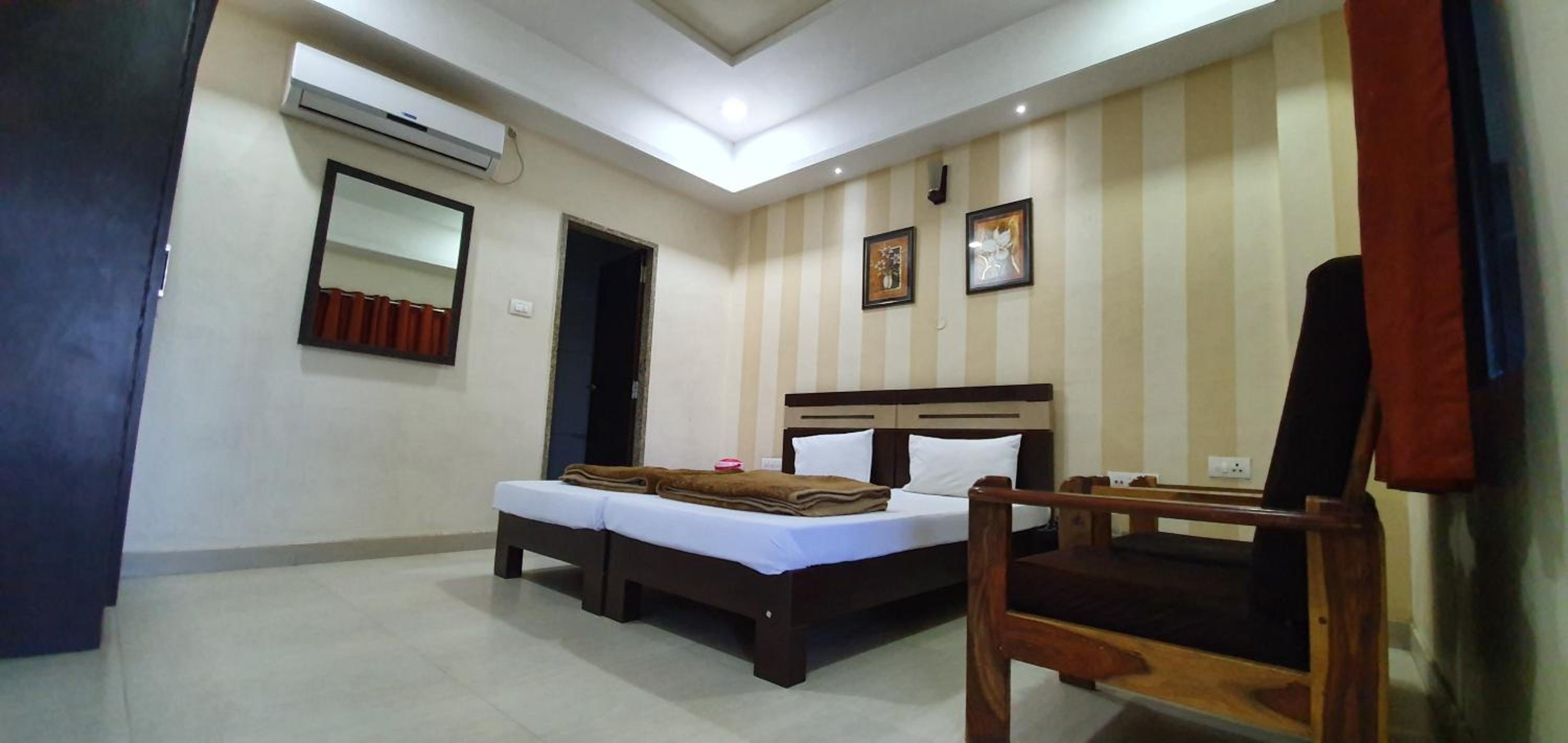 Deluxe Double Room photo 2
