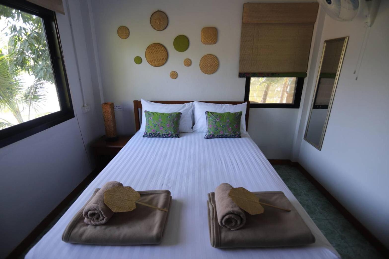 Standard Double Room with Shared Bathroom