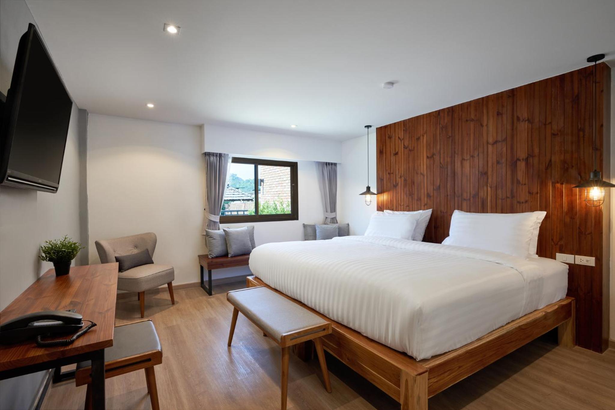 Deluxe Double Room - Photo 1