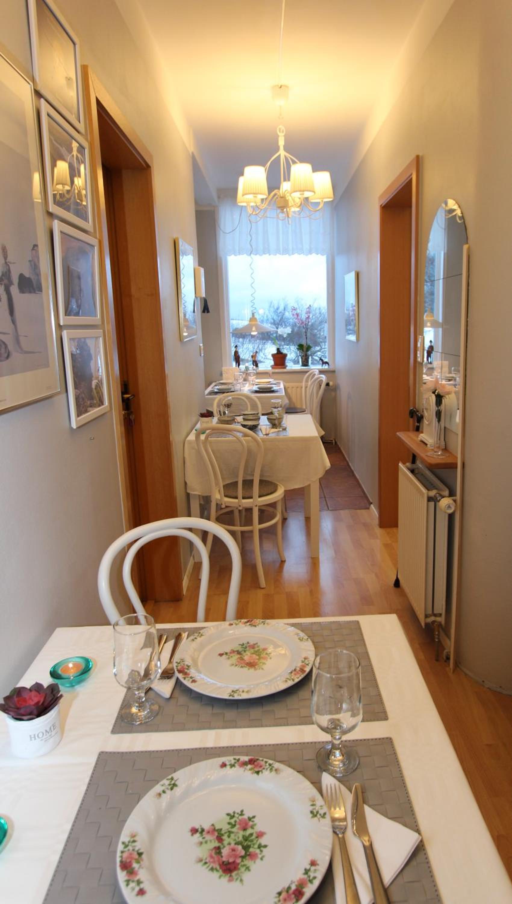 Family Room with Private Bathroom photo 3