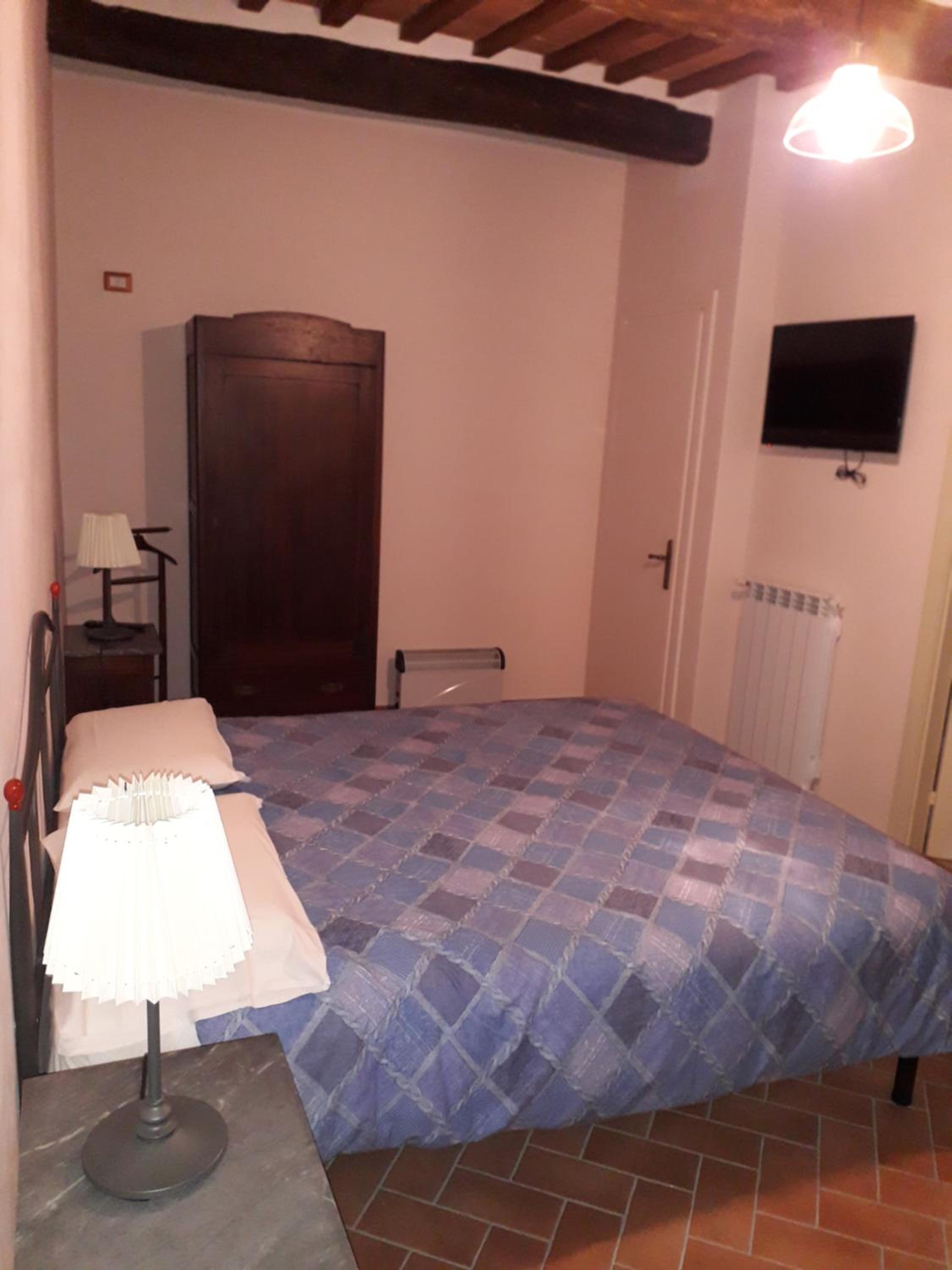 Two-Bedroom Apartment - Photo 16