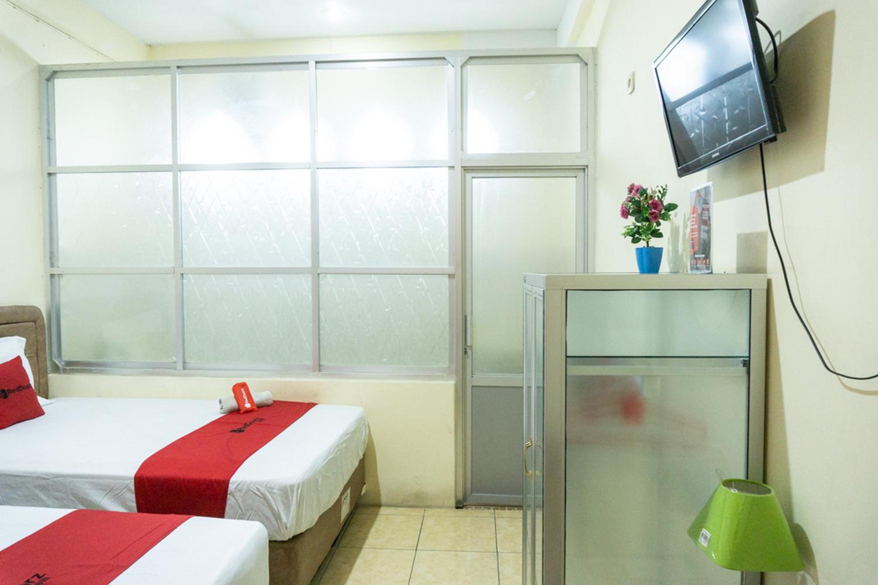 Twin Room - Photo 4