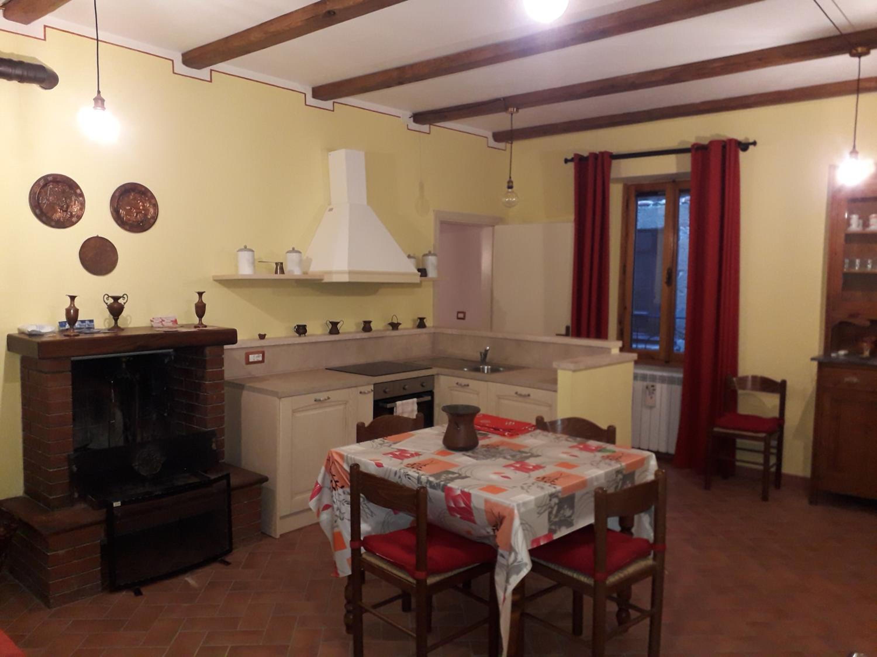 Two-Bedroom Apartment - Photo 18