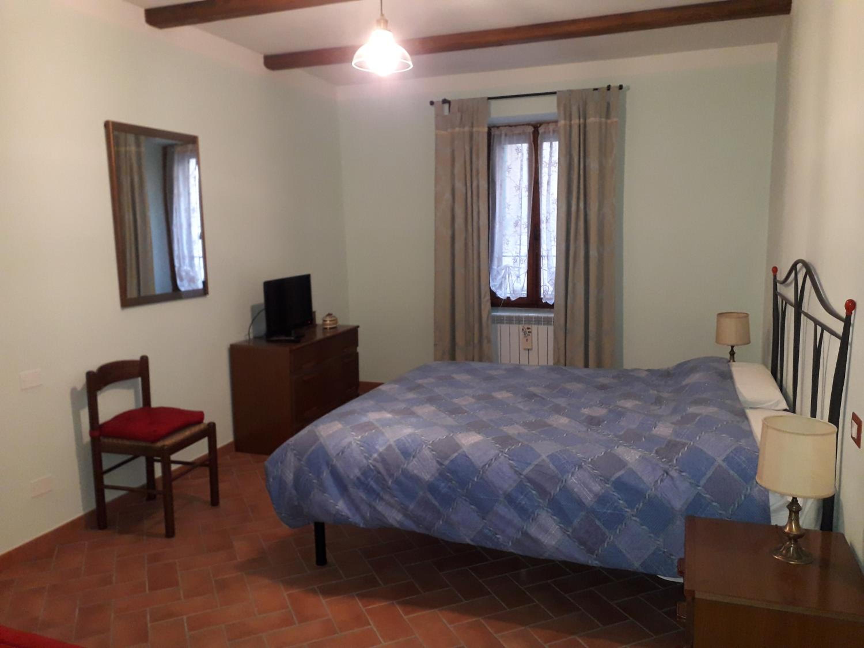 Two-Bedroom Apartment - Photo 17