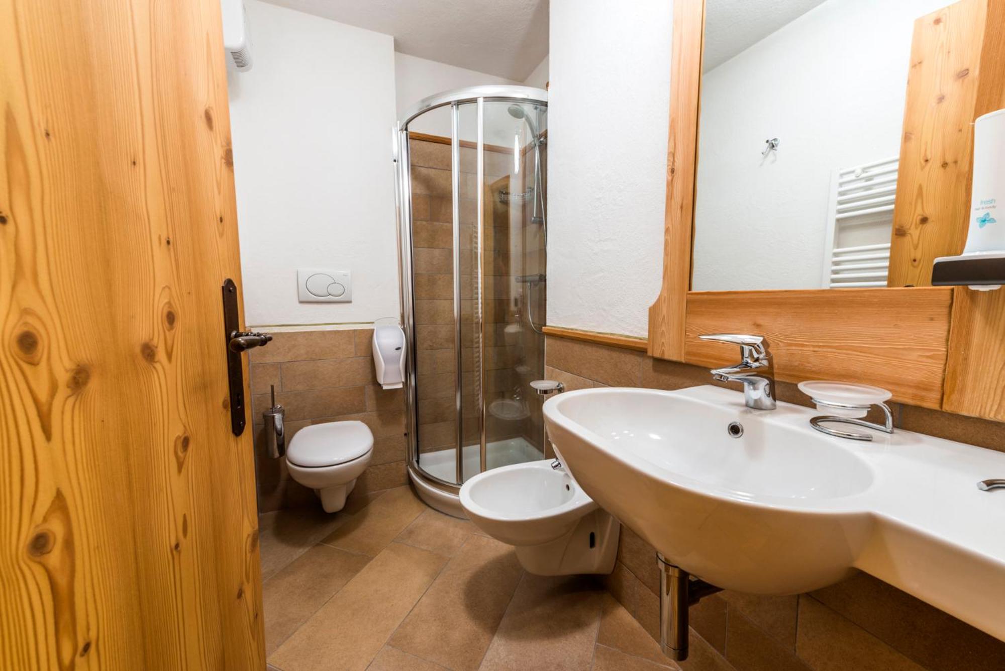 Double Room - Photo 4