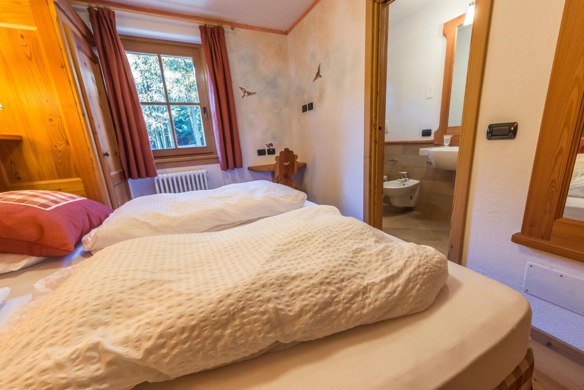 Double Room - Photo 3