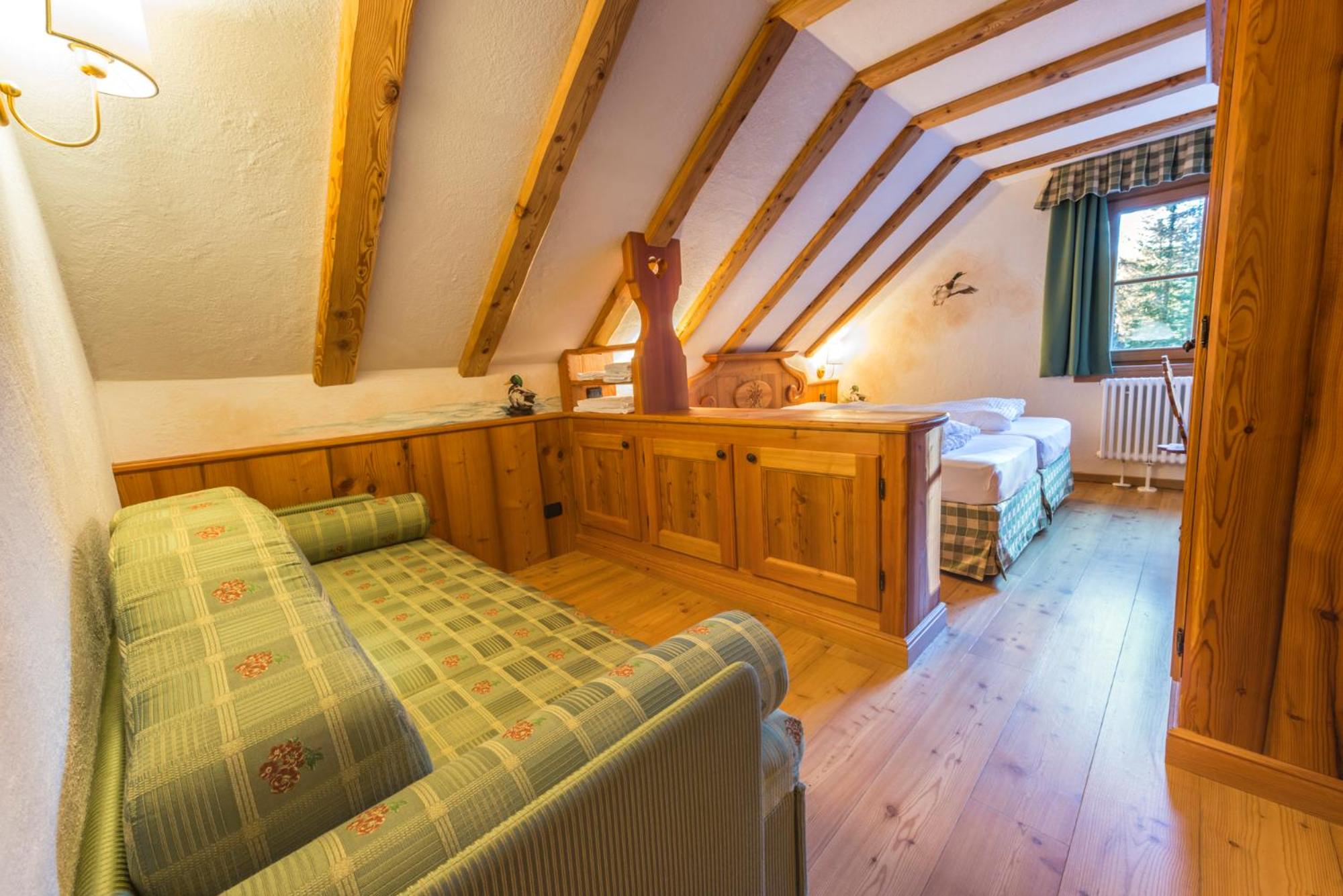 Deluxe Room - Photo 1
