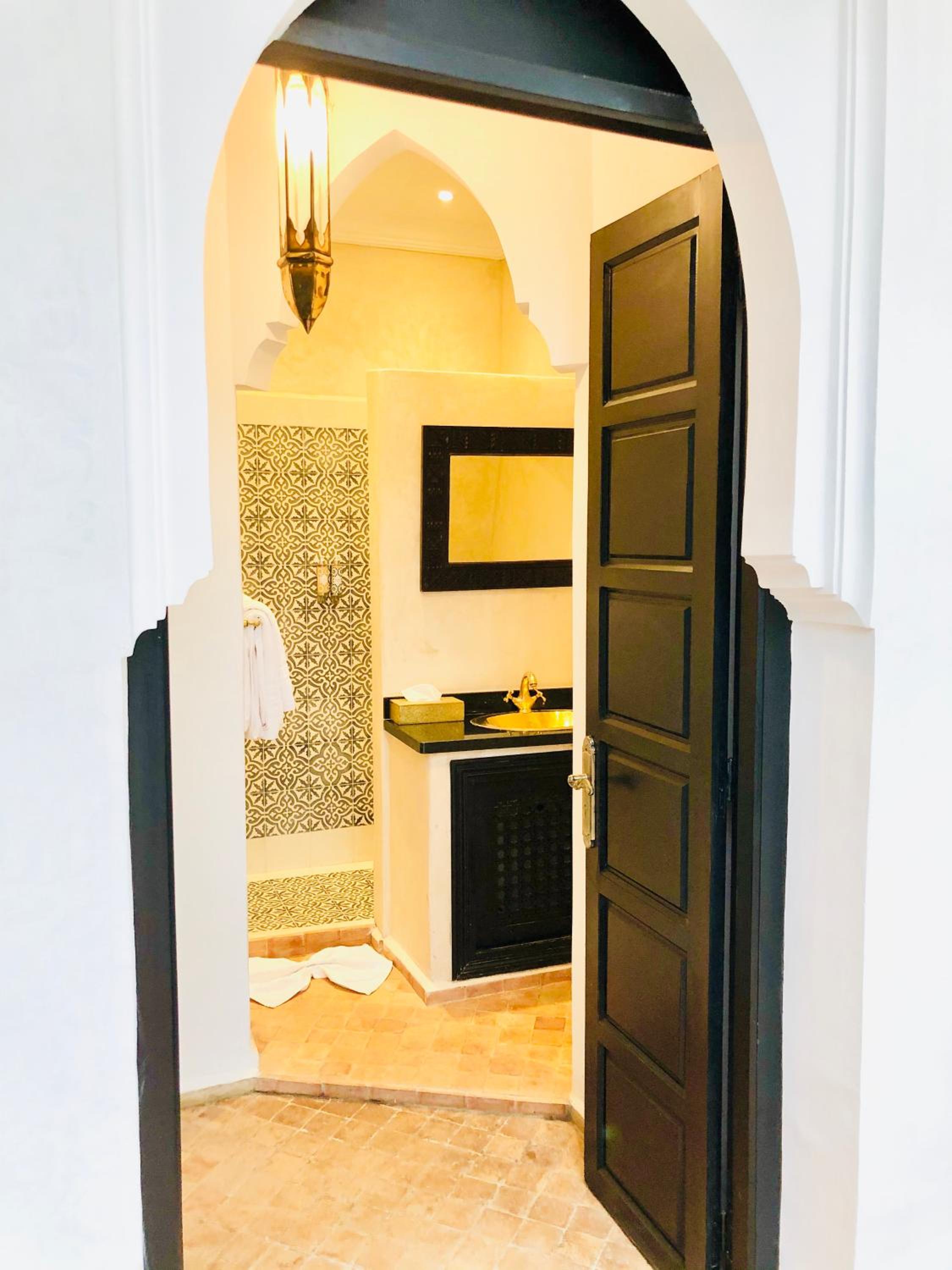 Double or Twin Room - Photo 2