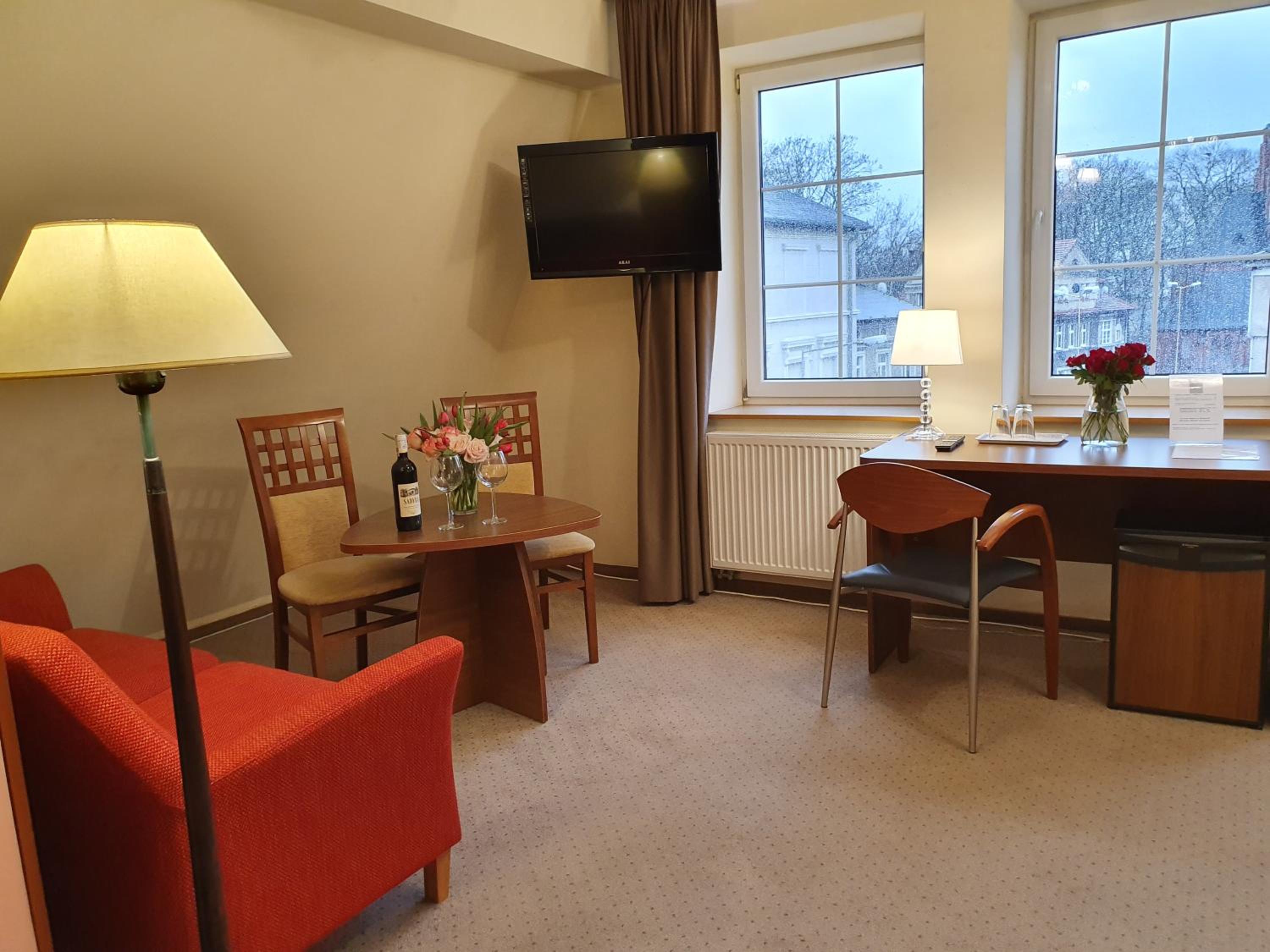 Apartment - Photo 4