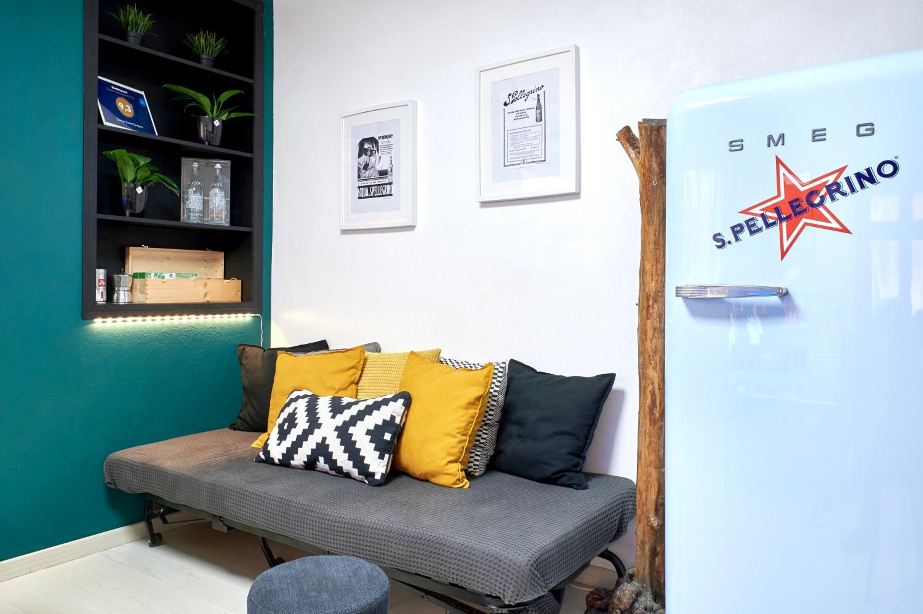 Suite - Photo 3