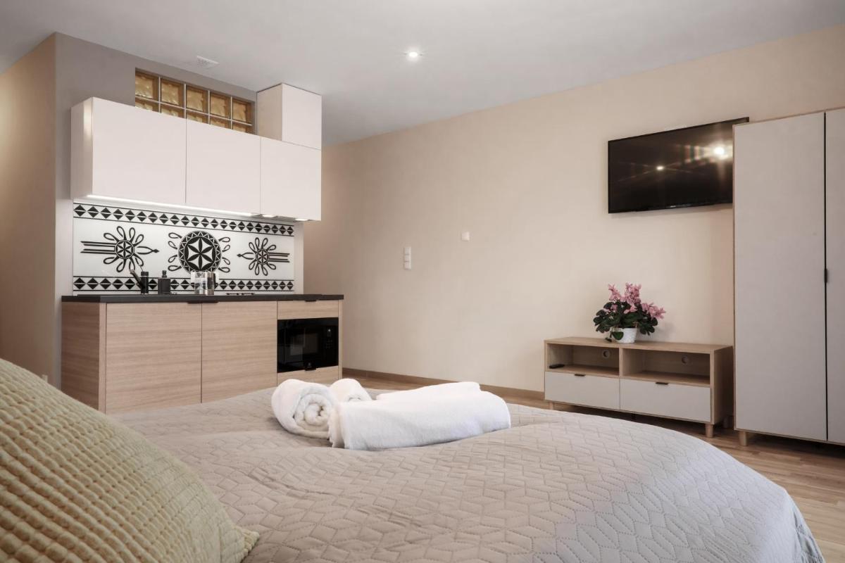 Triple Room with Balcony photo 2