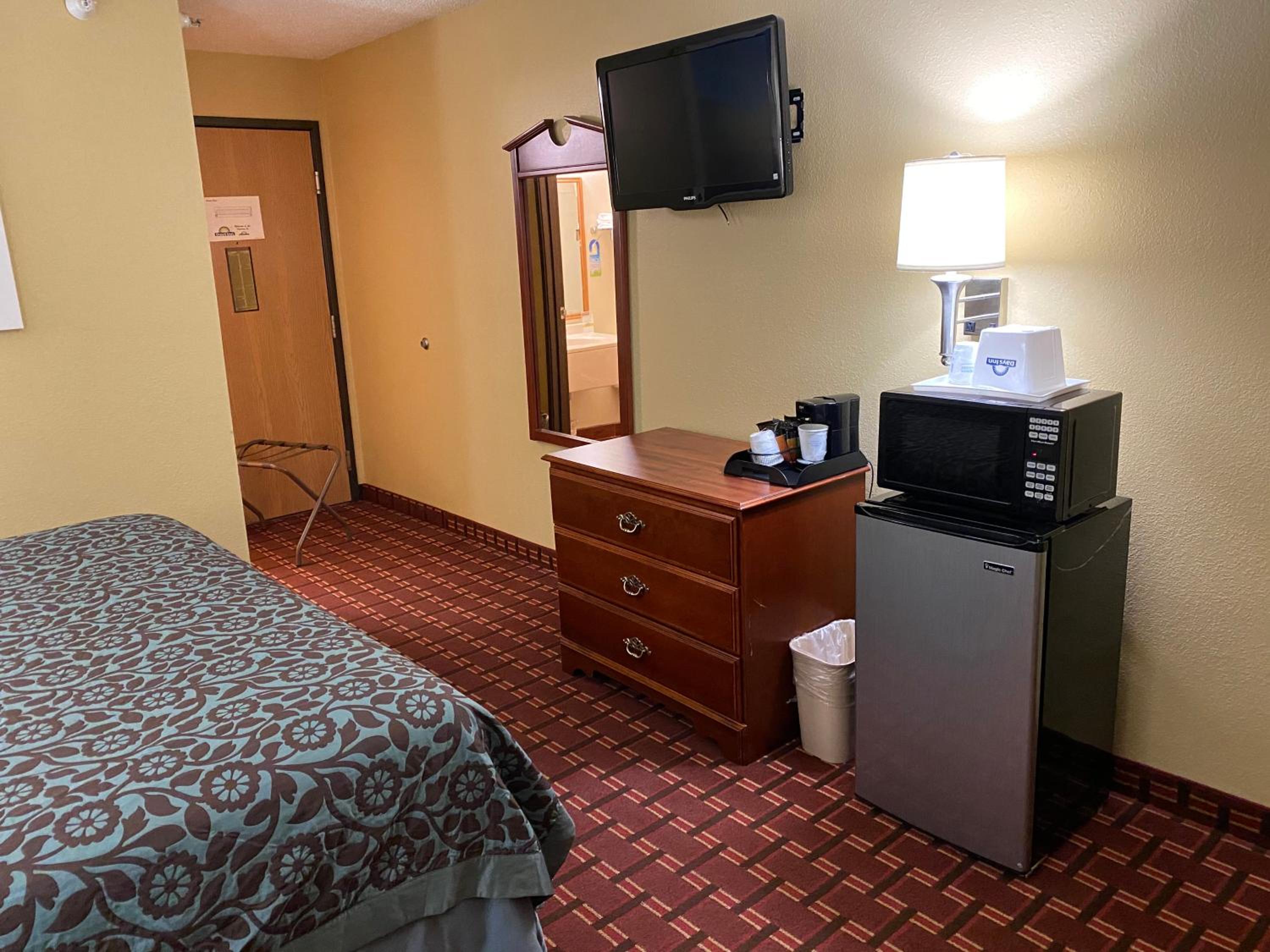 King Room - Disability Access/Non-Smoking - Photo 4