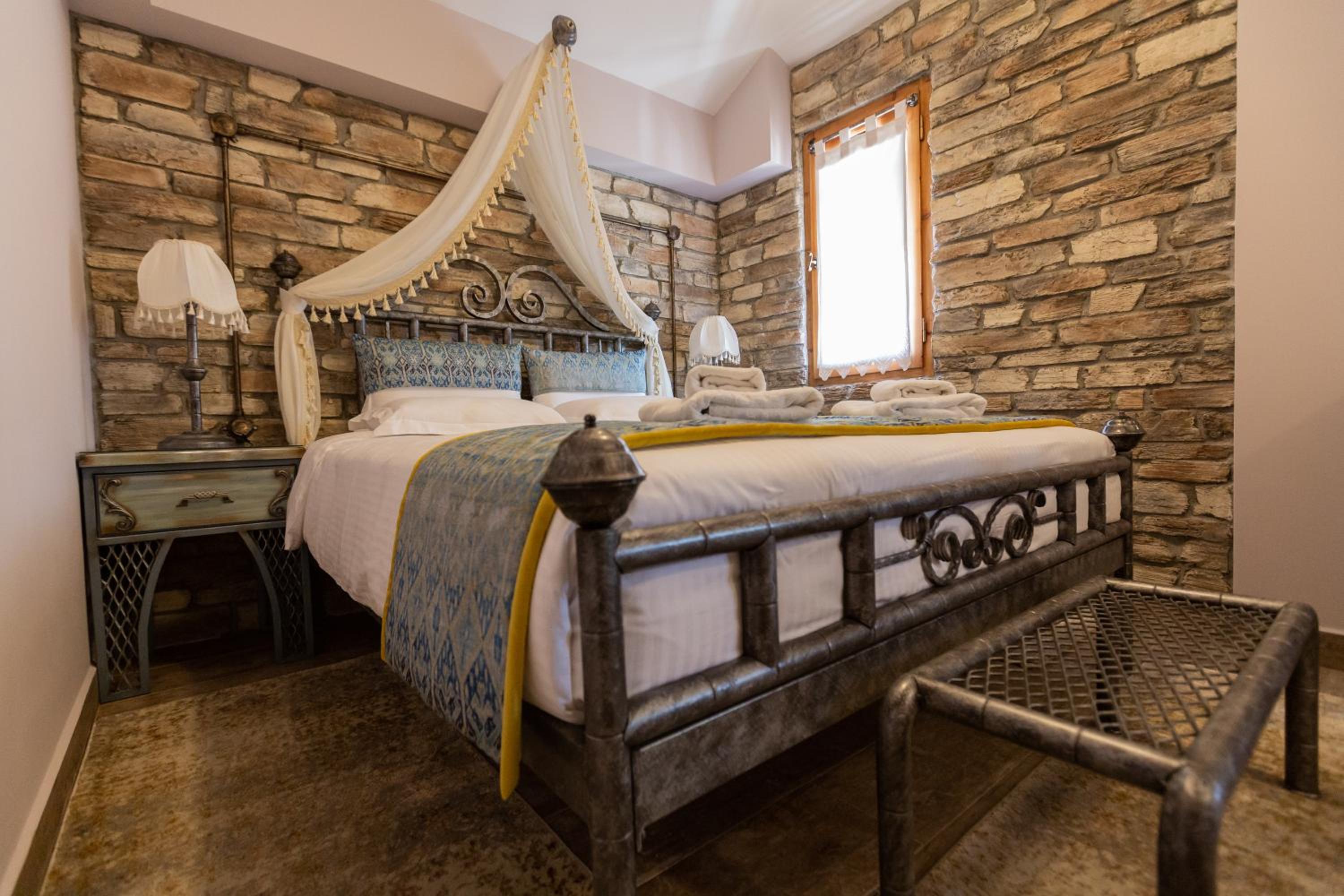 Double Room with Mountain View