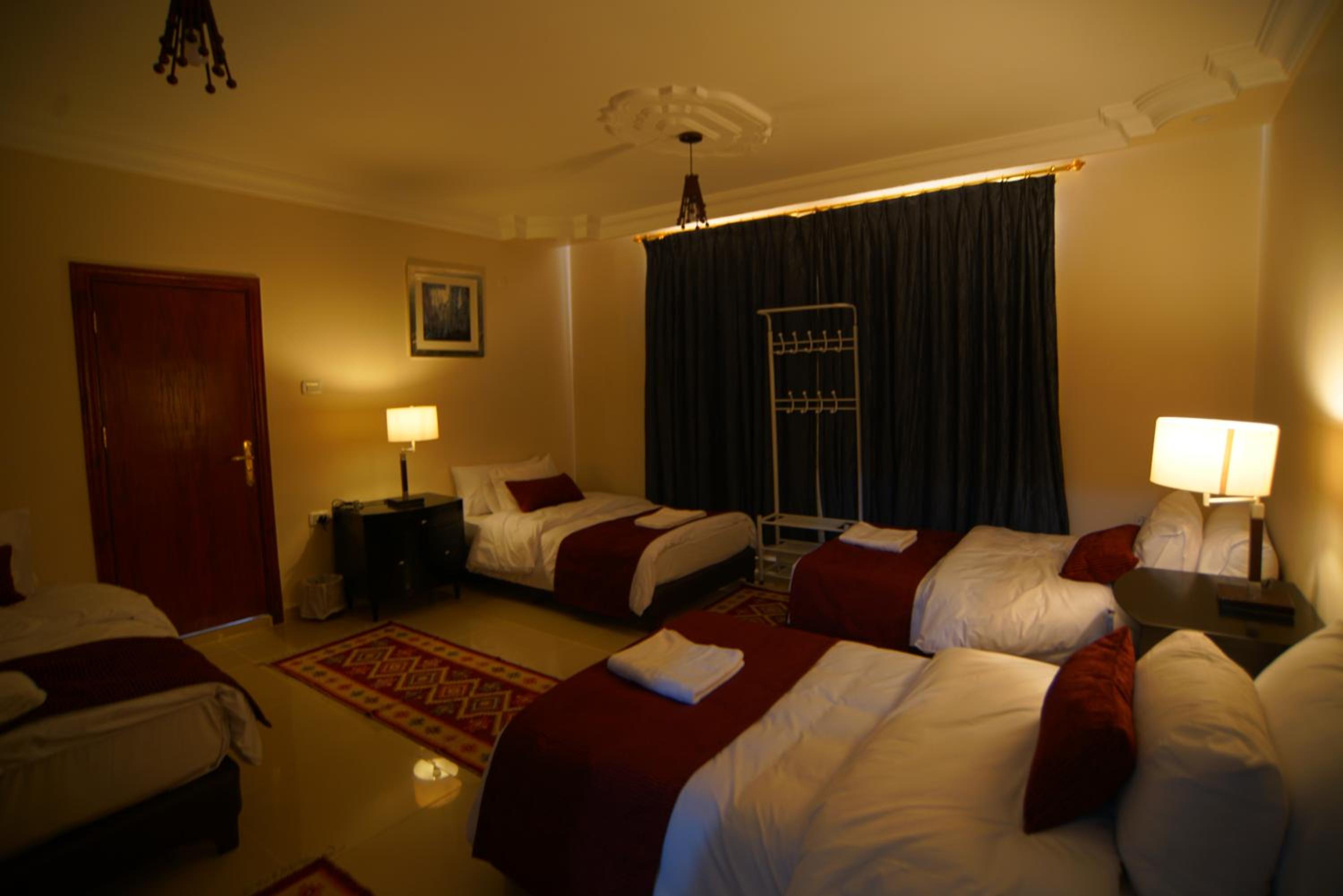 Quadruple Room with Mountain View - Photo 2