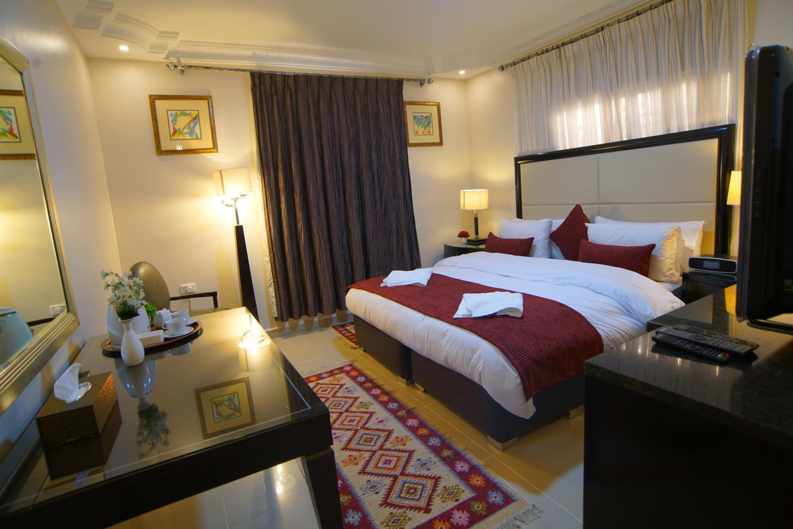 Twin Room with Balcony - Photo 1