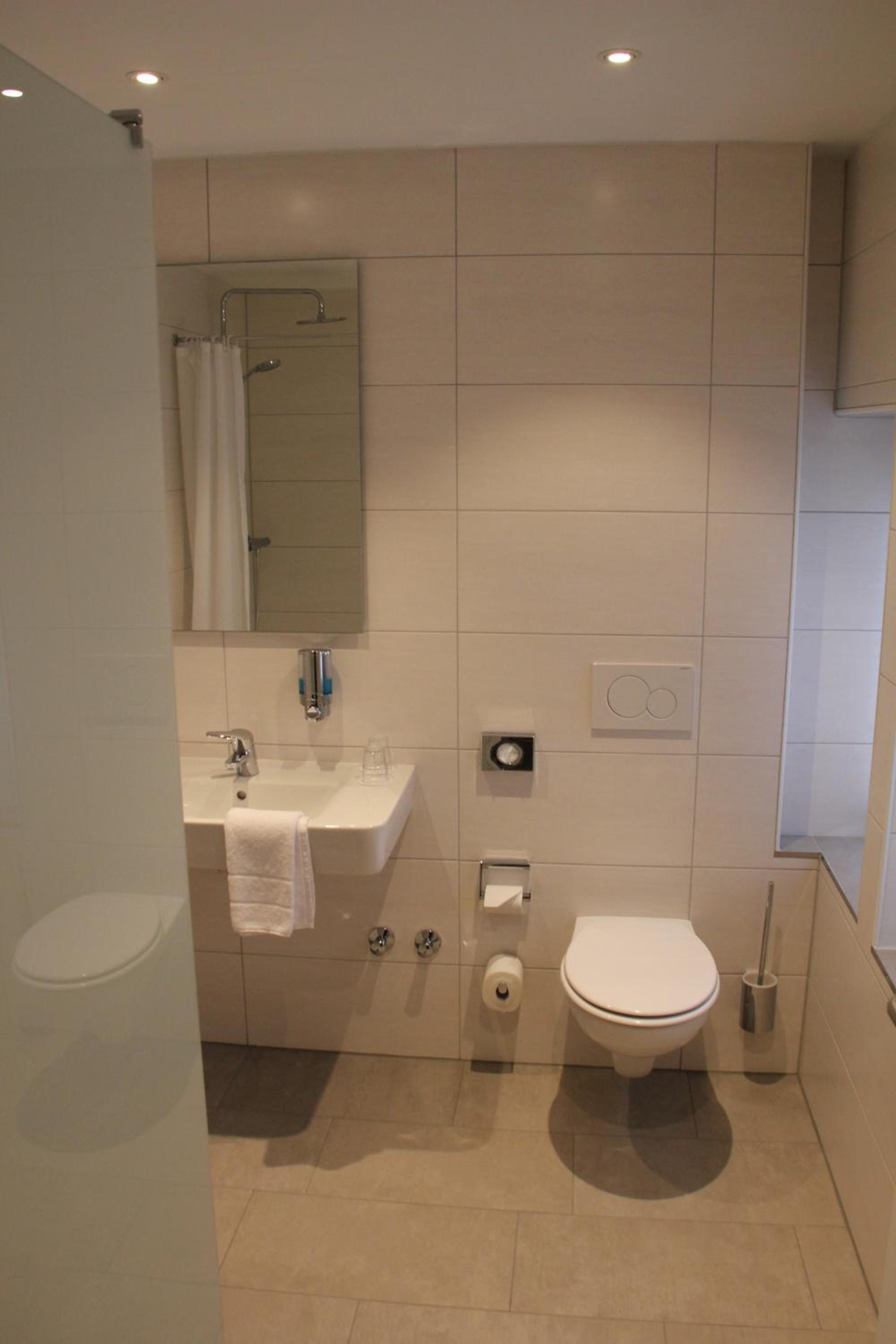 Double Room - Photo 5