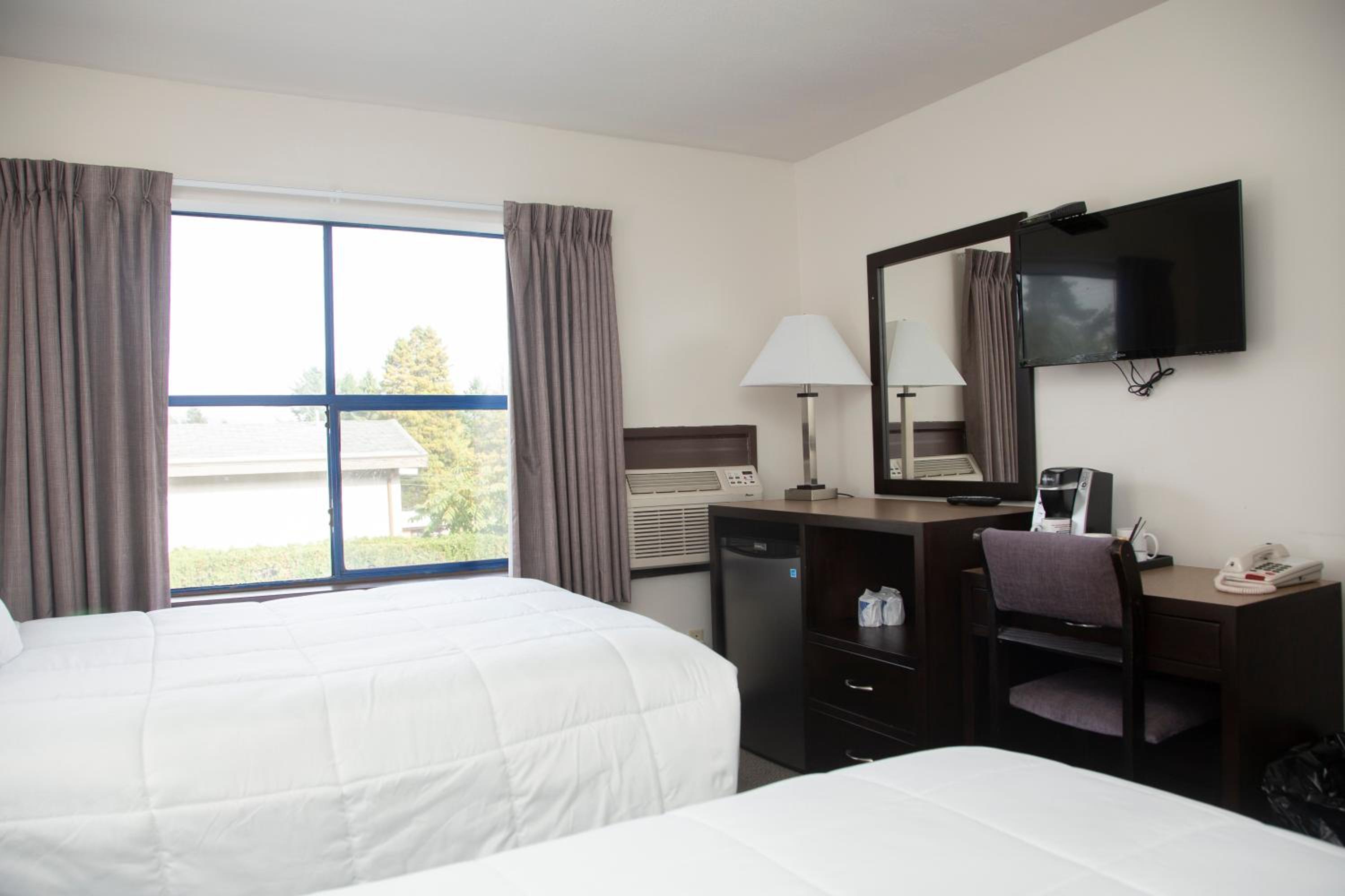 Standard Double Room with Two Double Beds - Photo 1