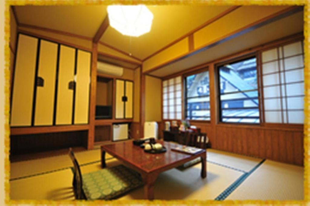 Japanese-Style Room with Shared Bathroom - Photo 1
