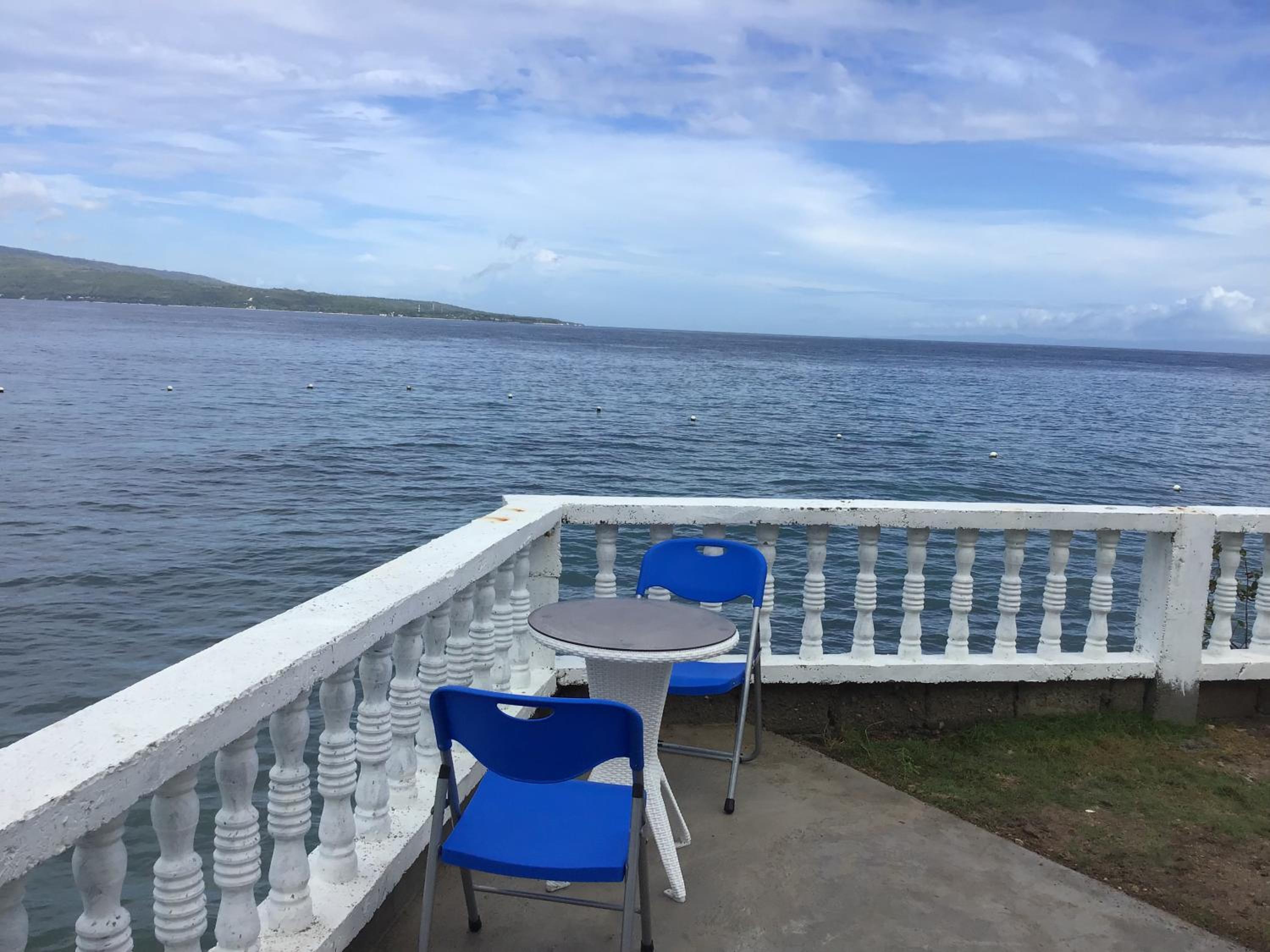 Queen Room with Sea View - Photo 24