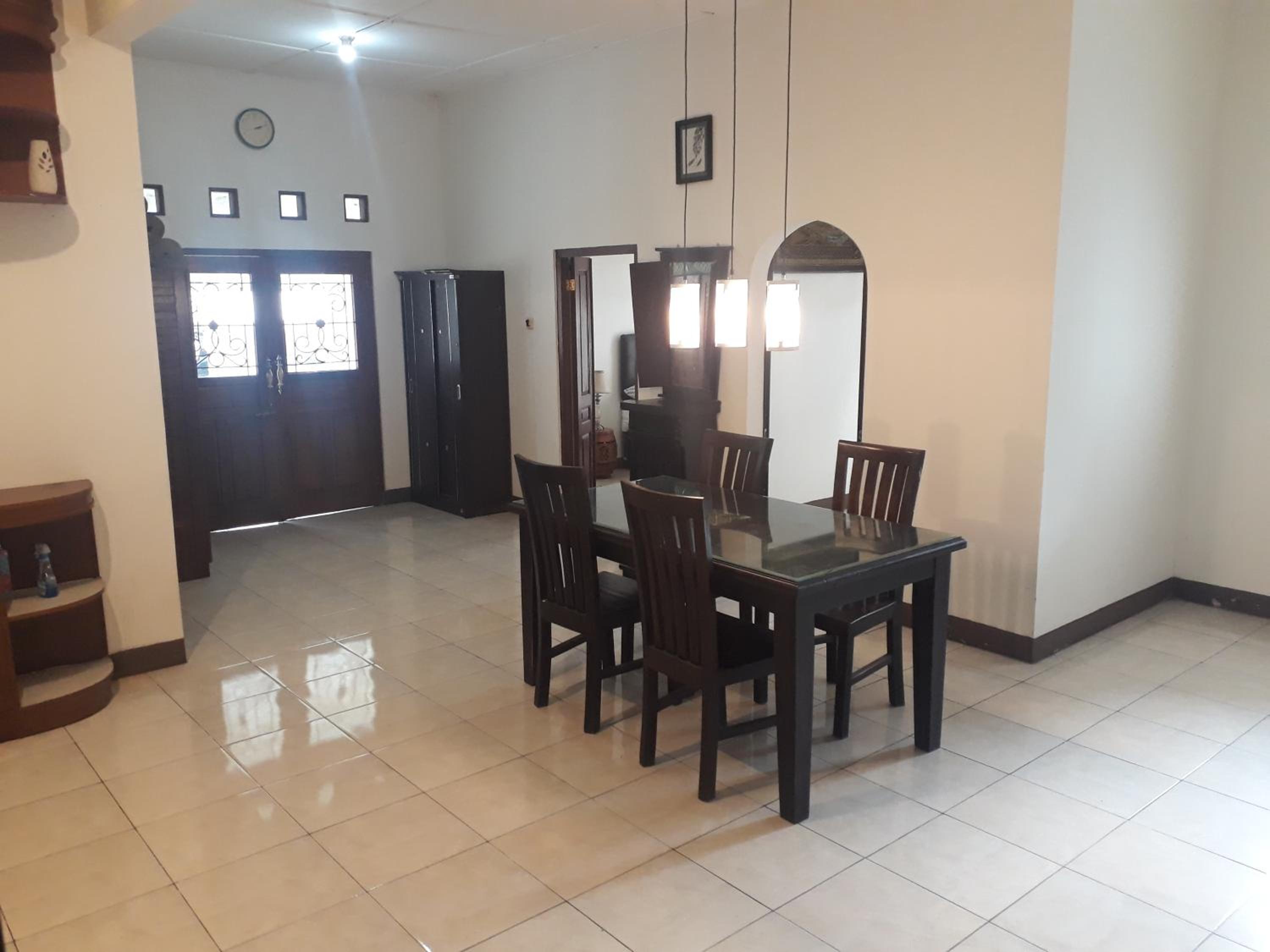 Four-Bedroom House - Photo 12