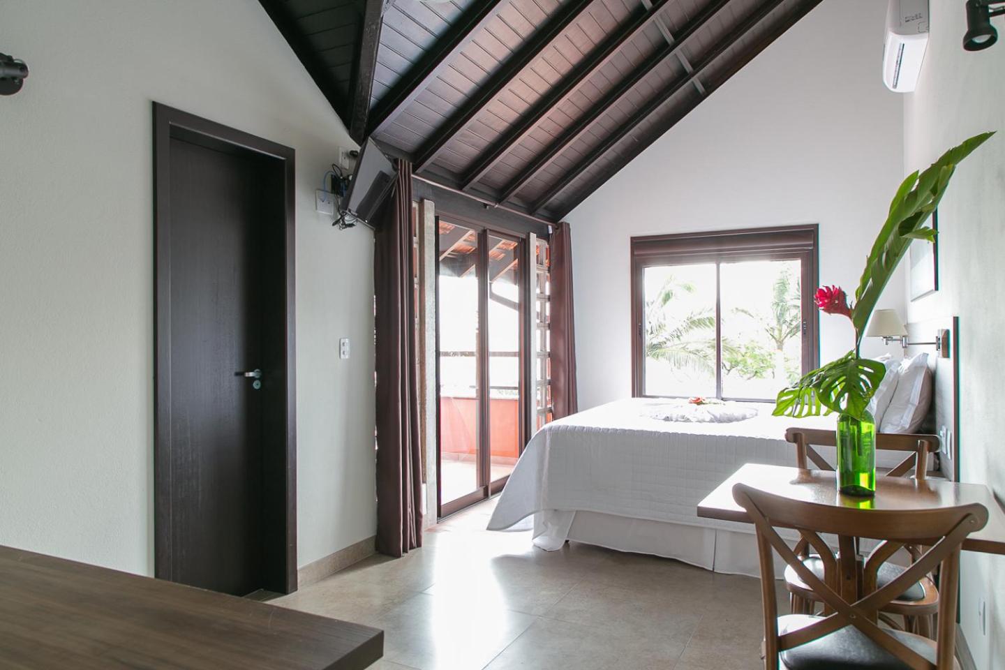 Deluxe Suite with Sea View - Photo 1