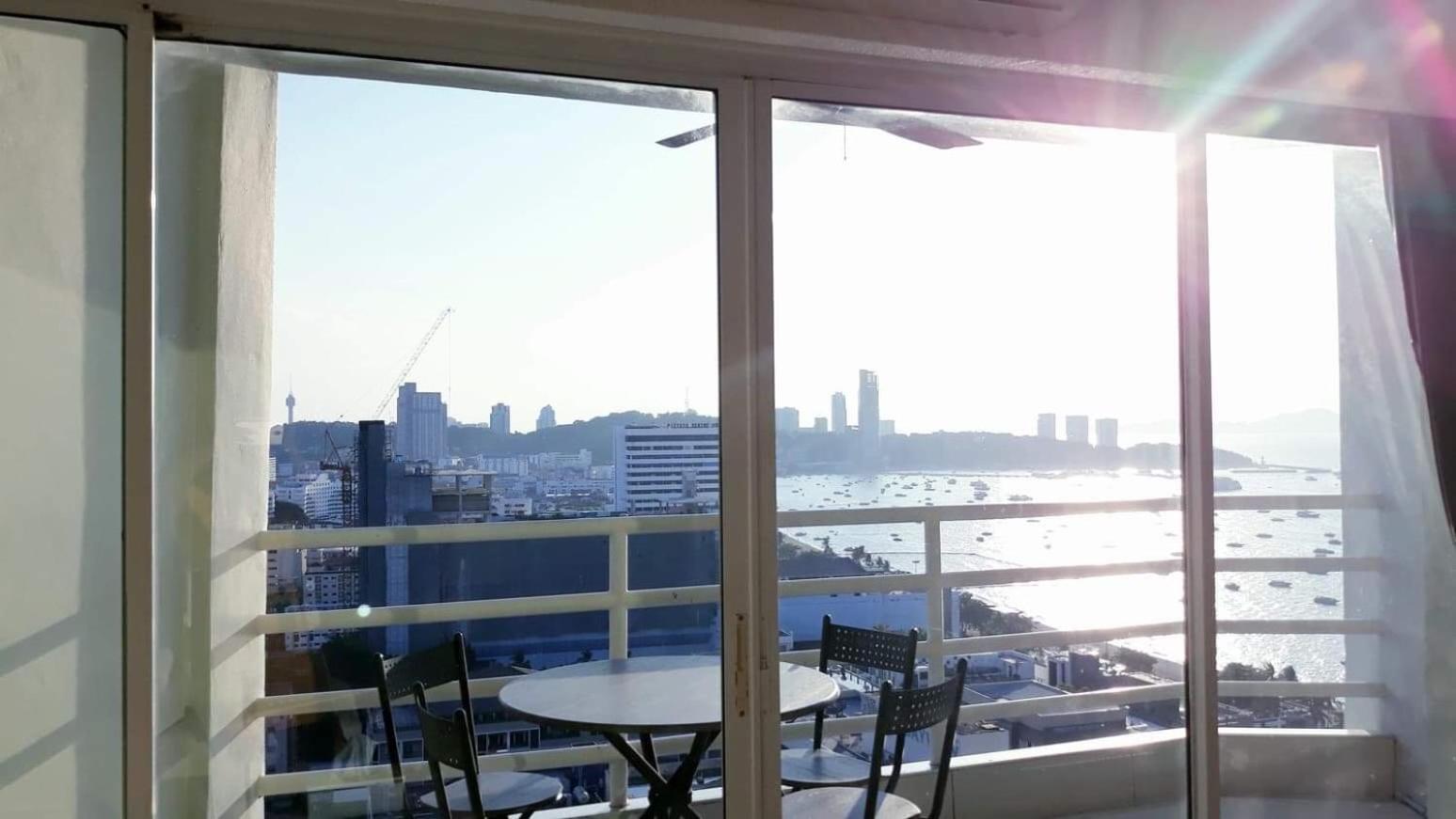 Family Room with Sea View - Photo 4