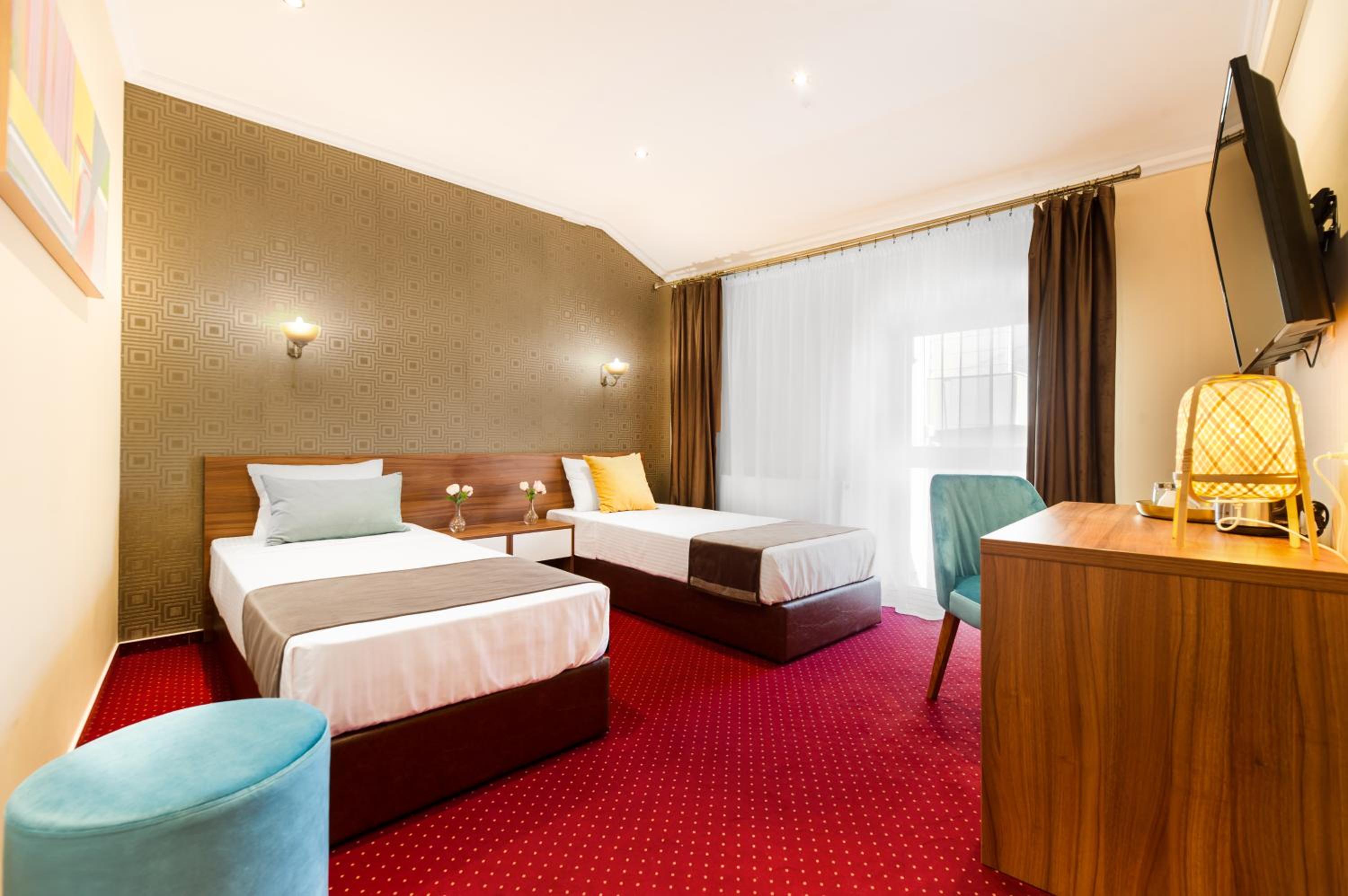 Superior King Room - Photo 1