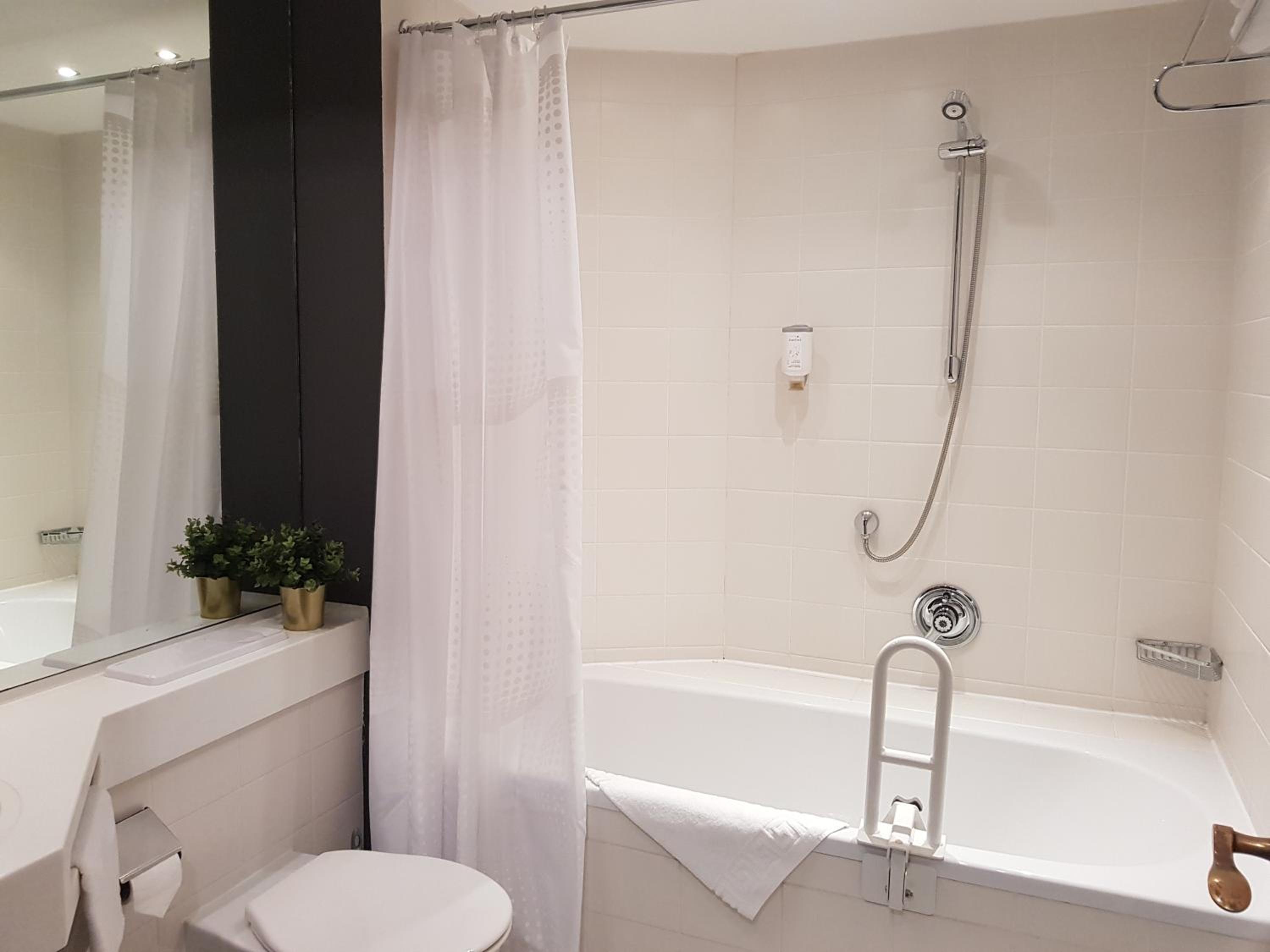 Double Room - Photo 21