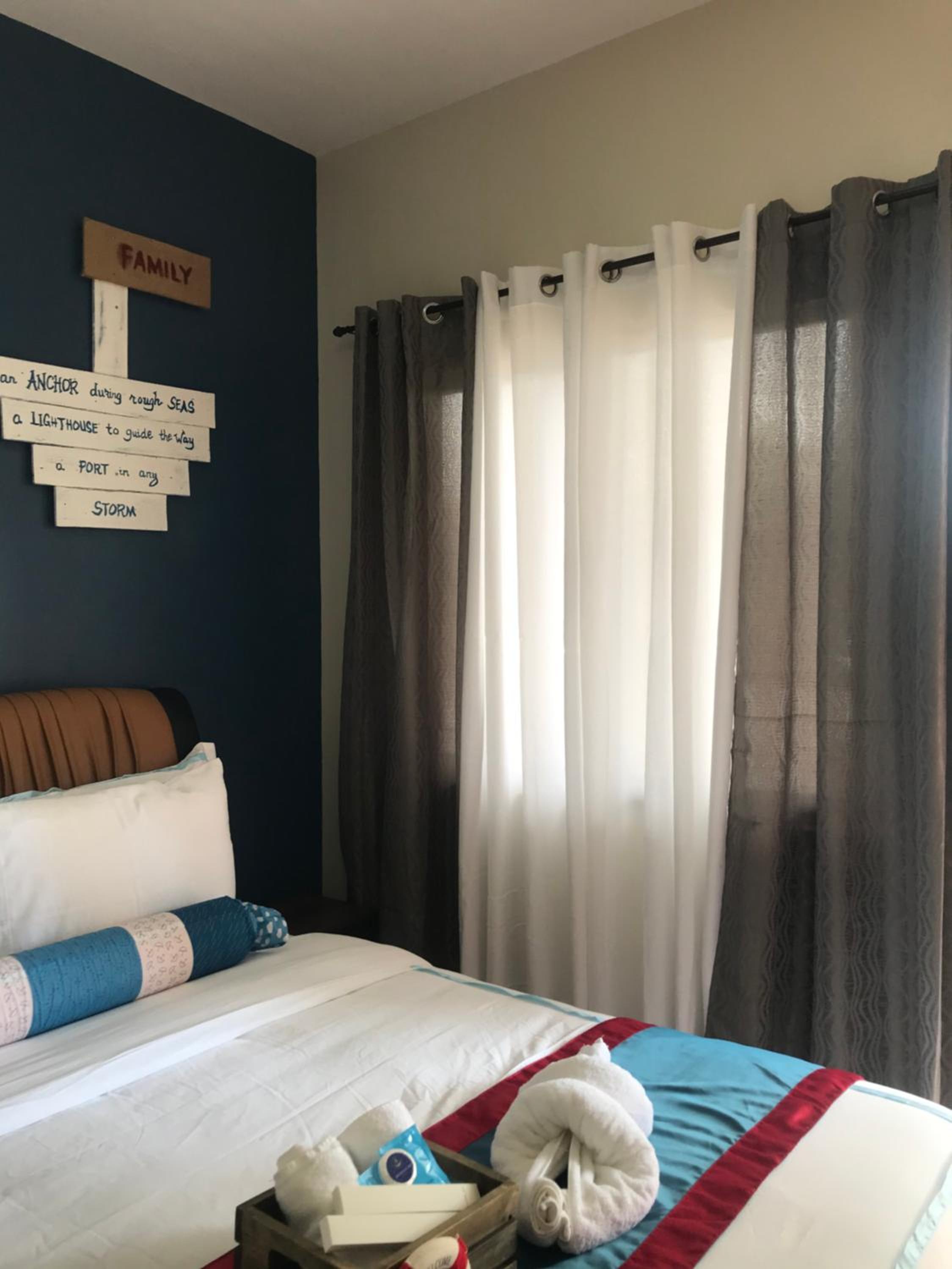 Deluxe King Room - Photo 1