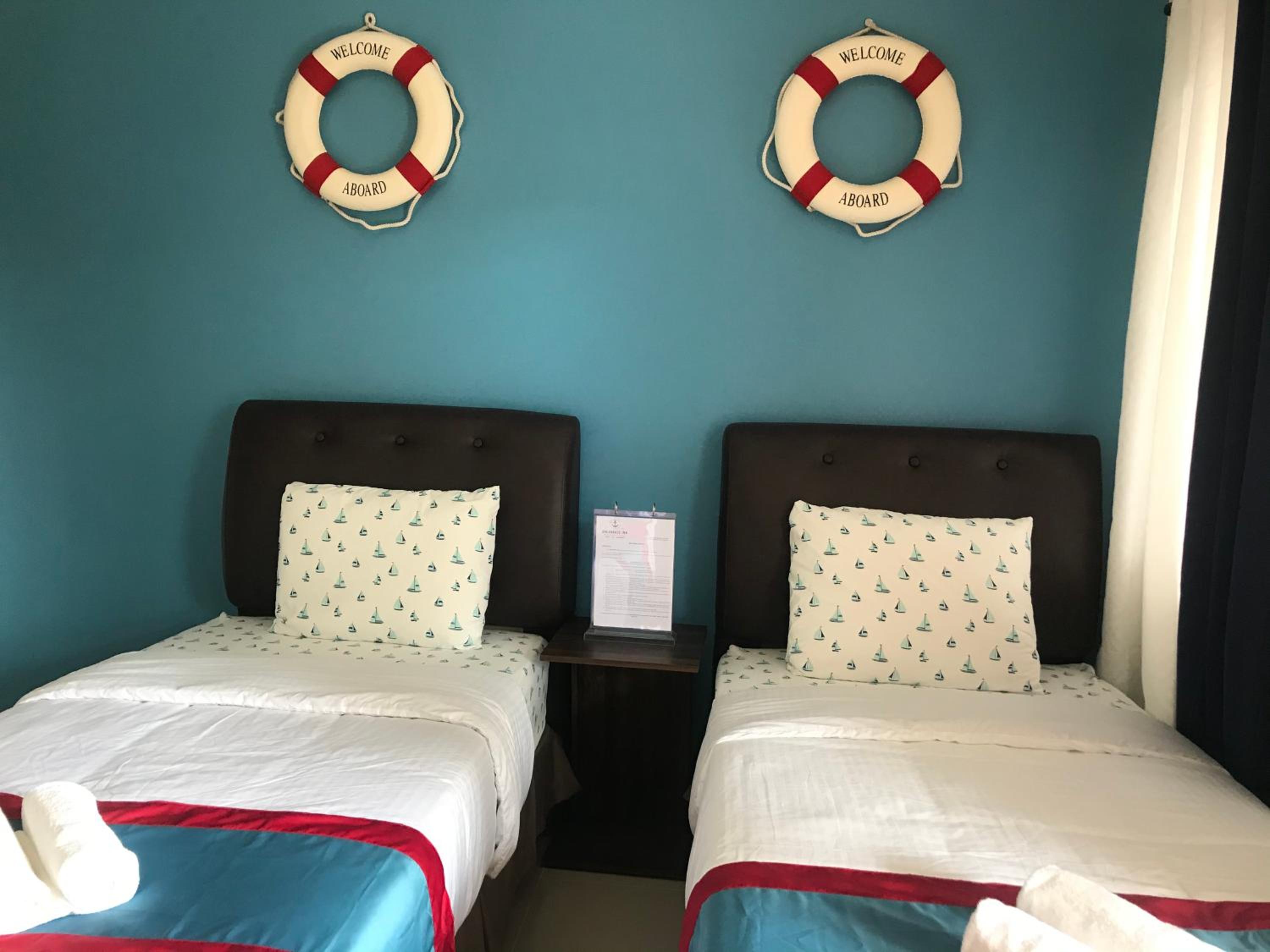 Deluxe Twin Room - Photo 2