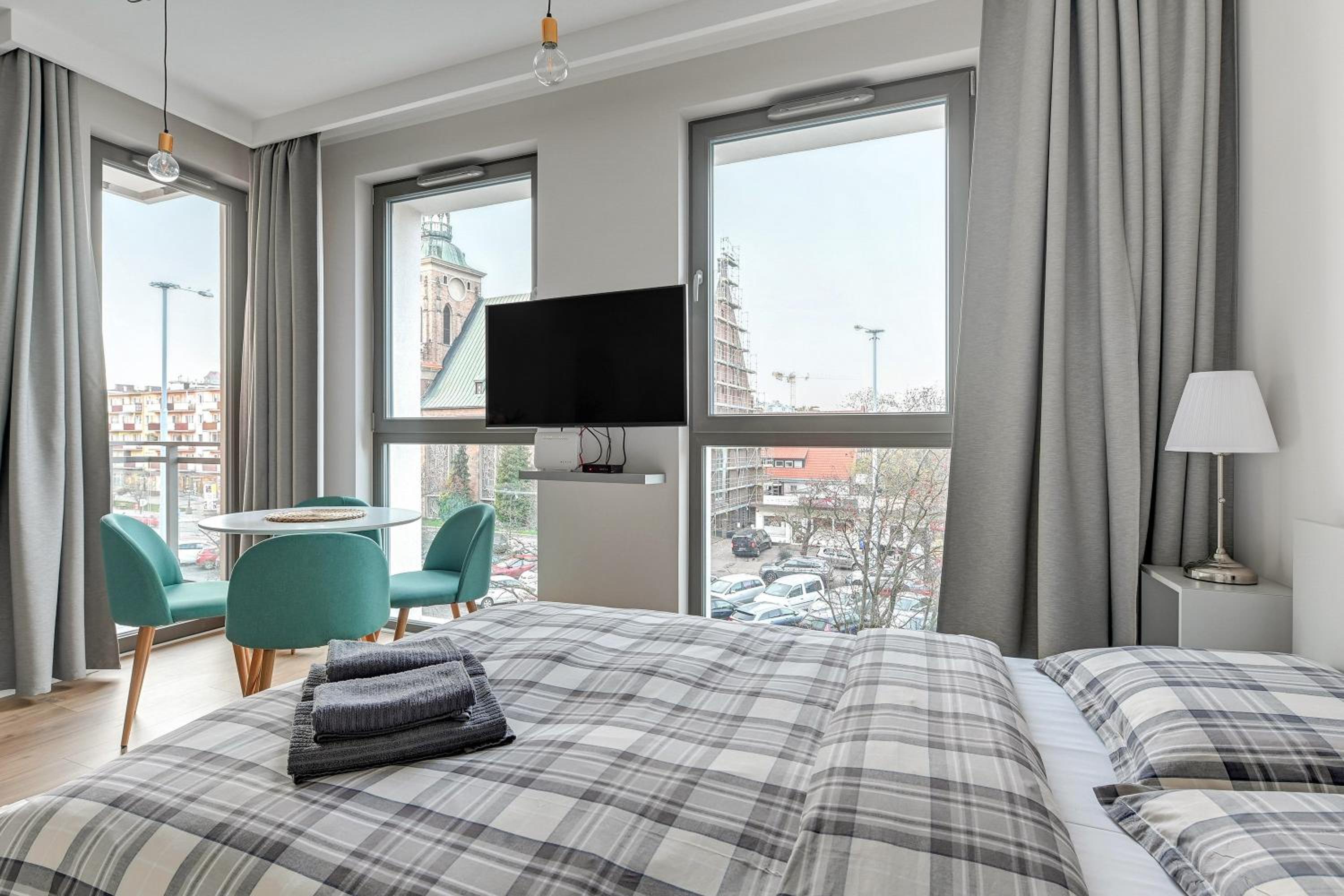 Studio Apartment - Photo 12