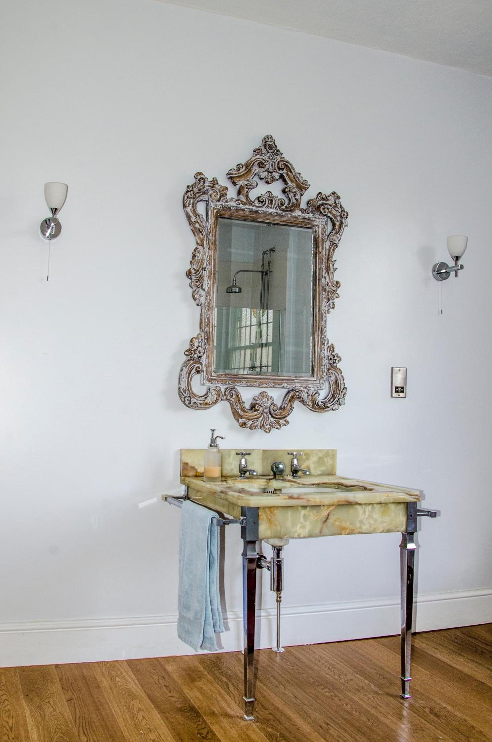 Superior King Room photo 2